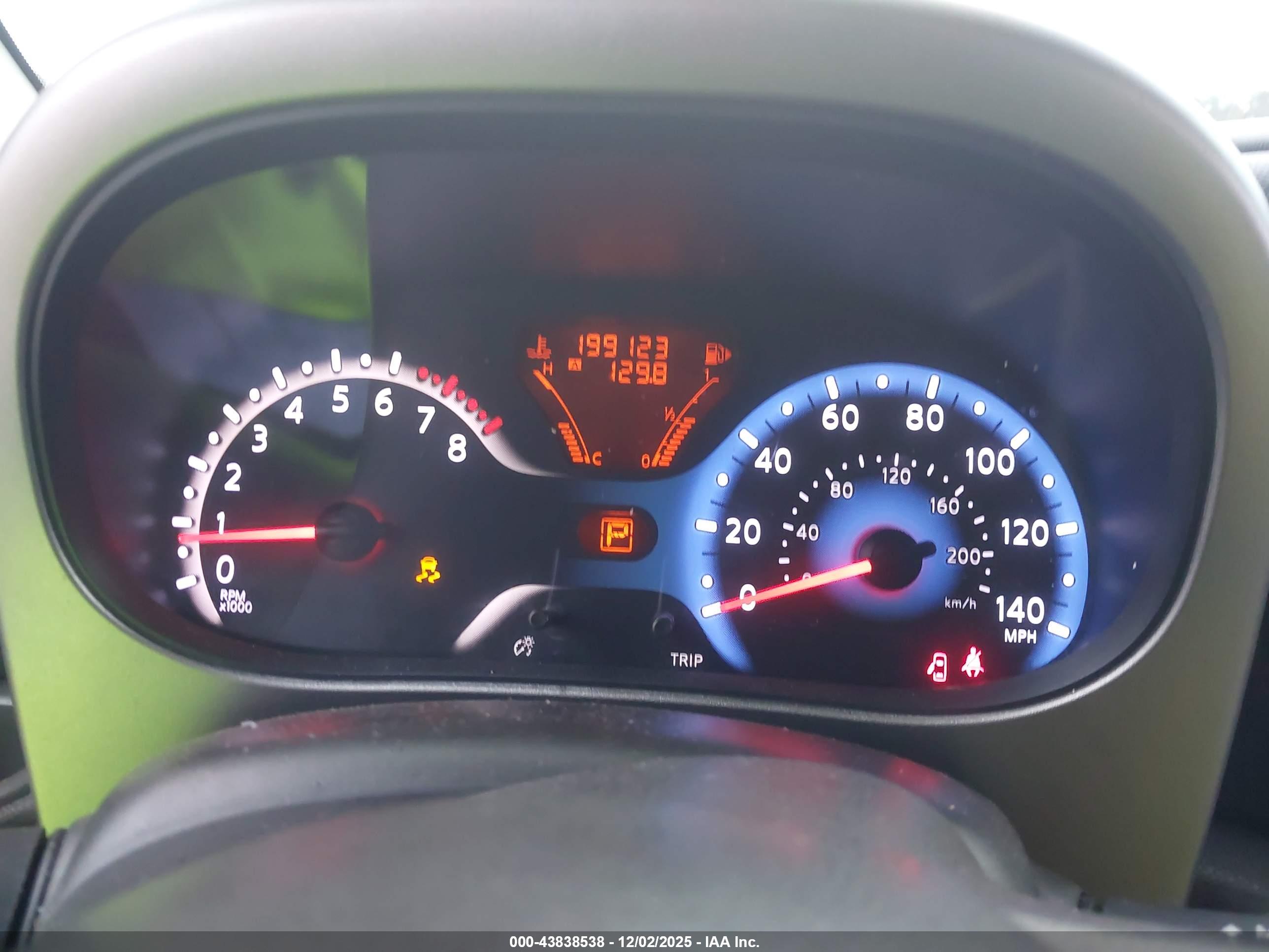 NISSAN CUBE image 7