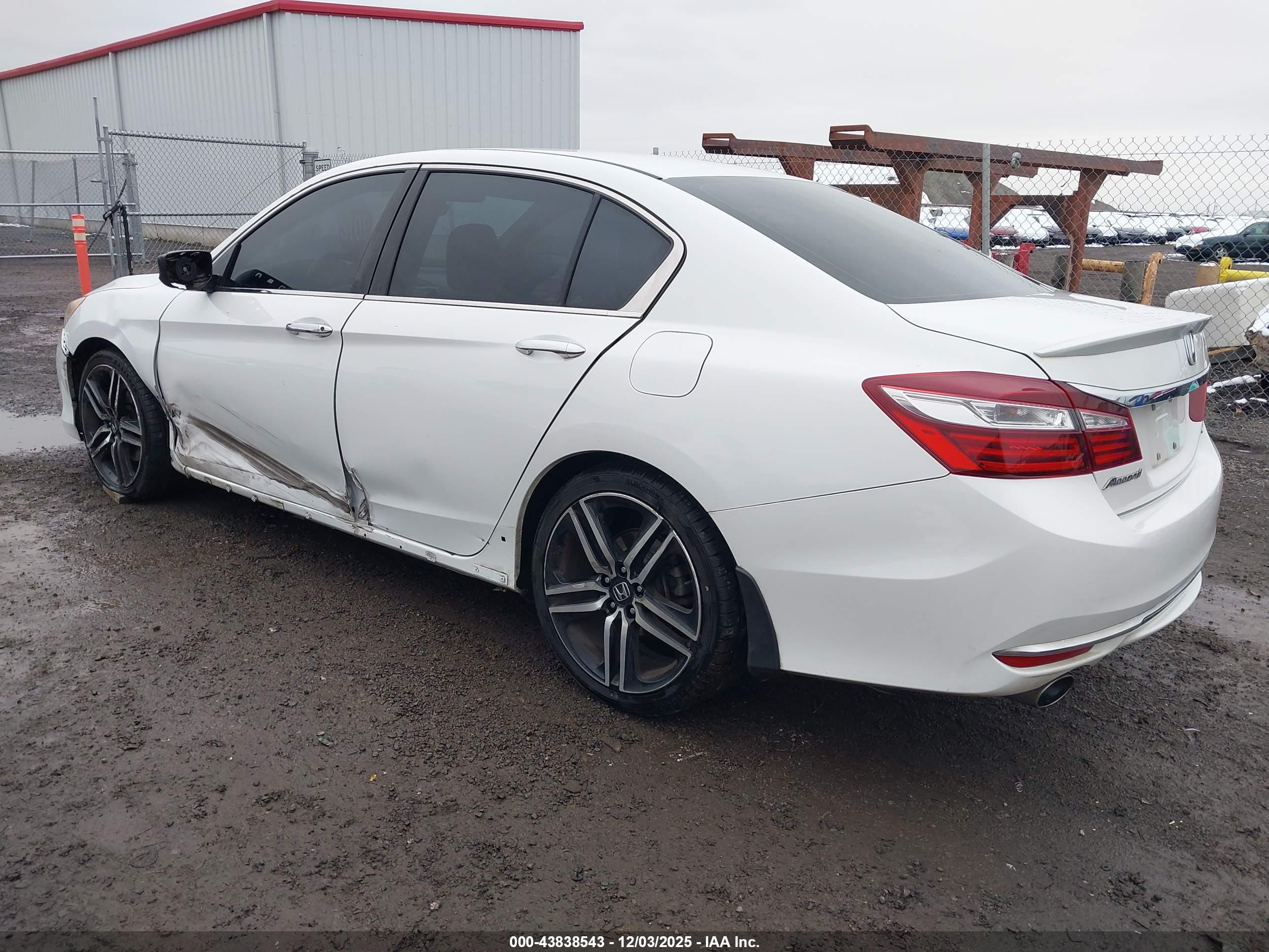 HONDA ACCORD image 3