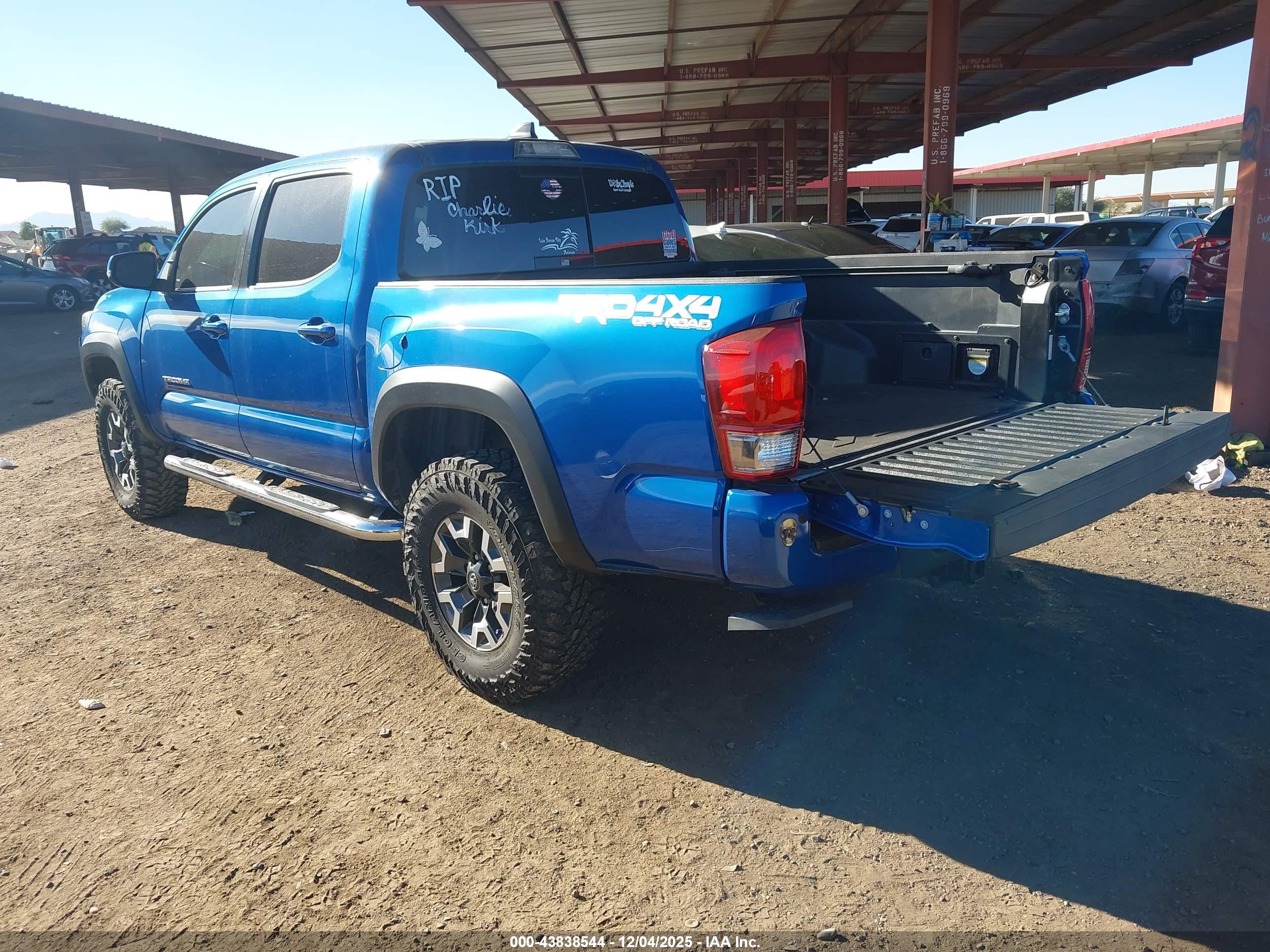 TOYOTA TACOMA image 3