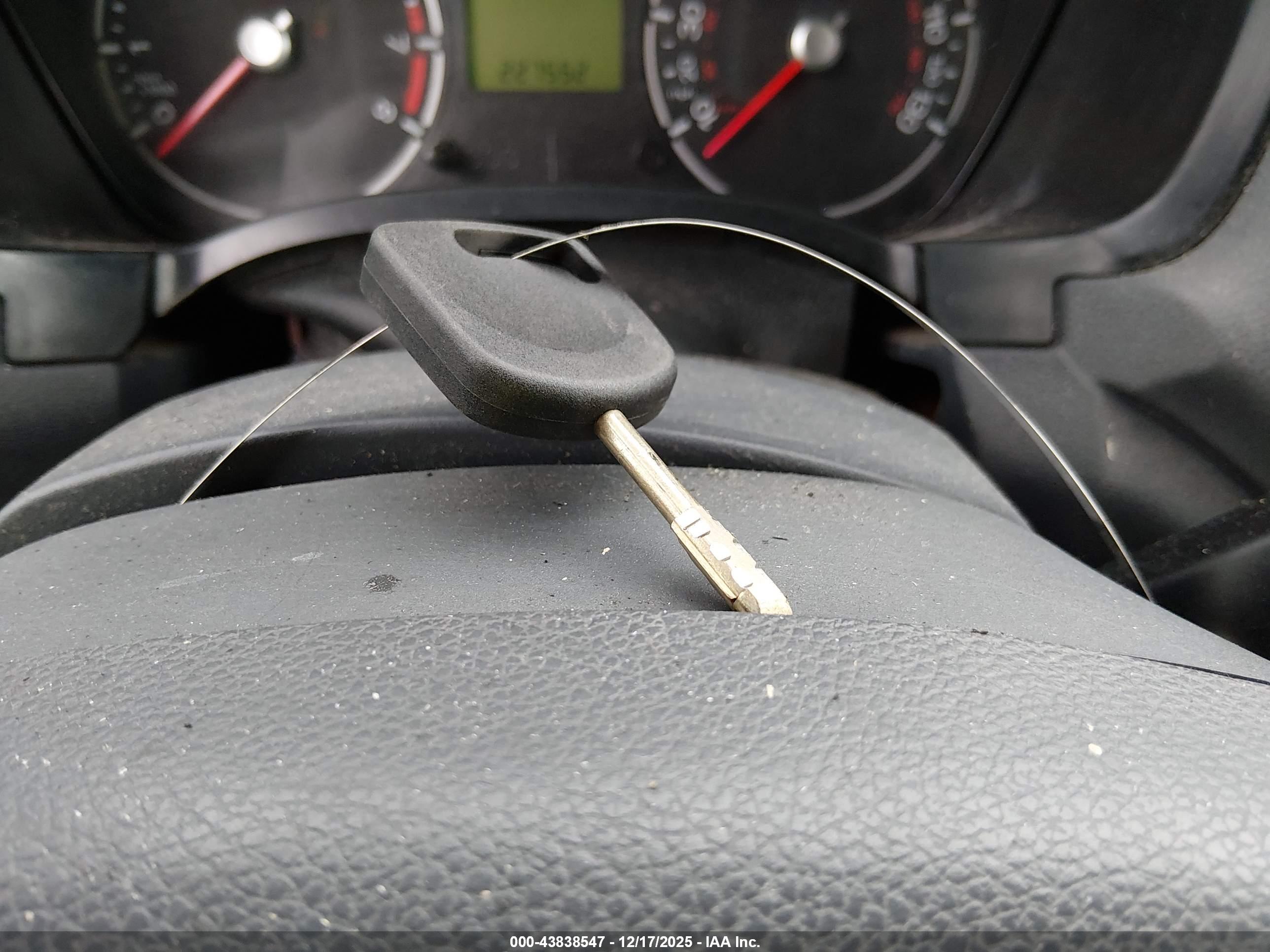 FORD TRANSIT image 11