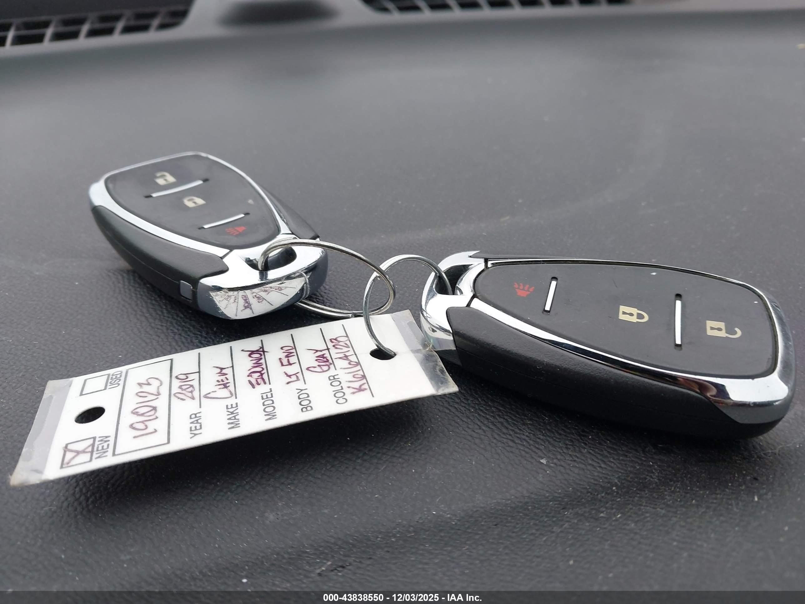 CHEVROLET EQUINOX image 11