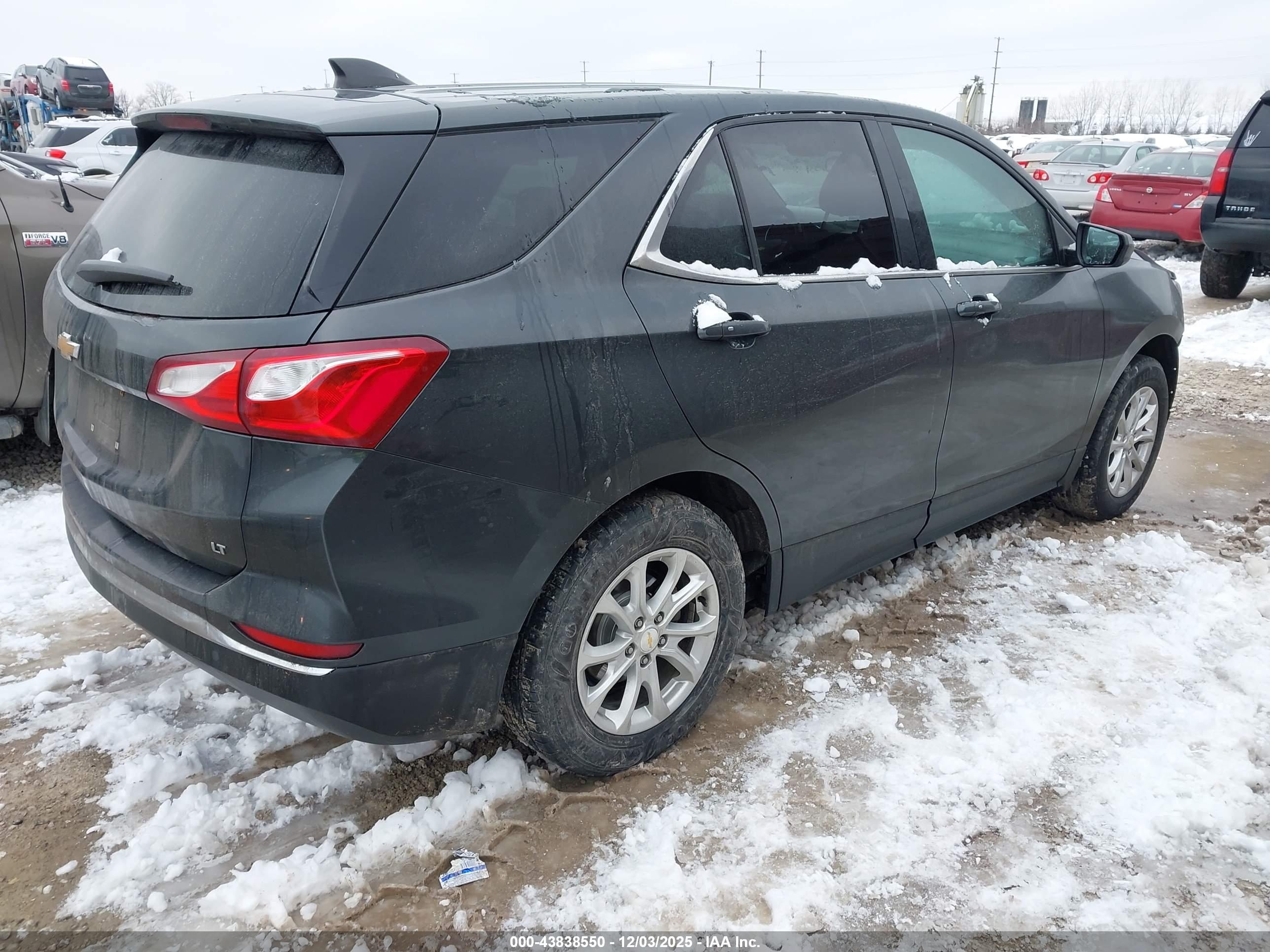 CHEVROLET EQUINOX image 4