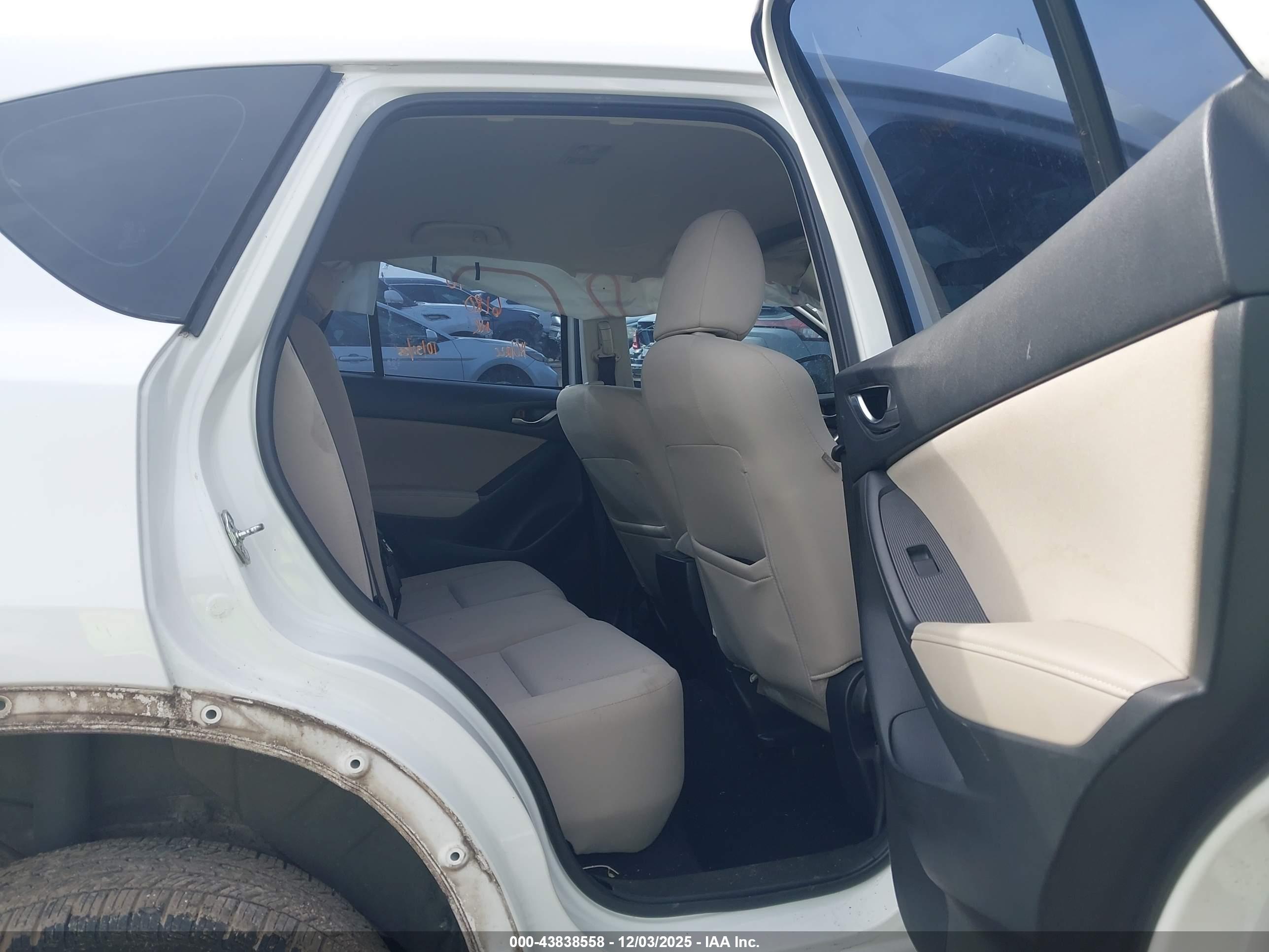 MAZDA CX-5 image 8