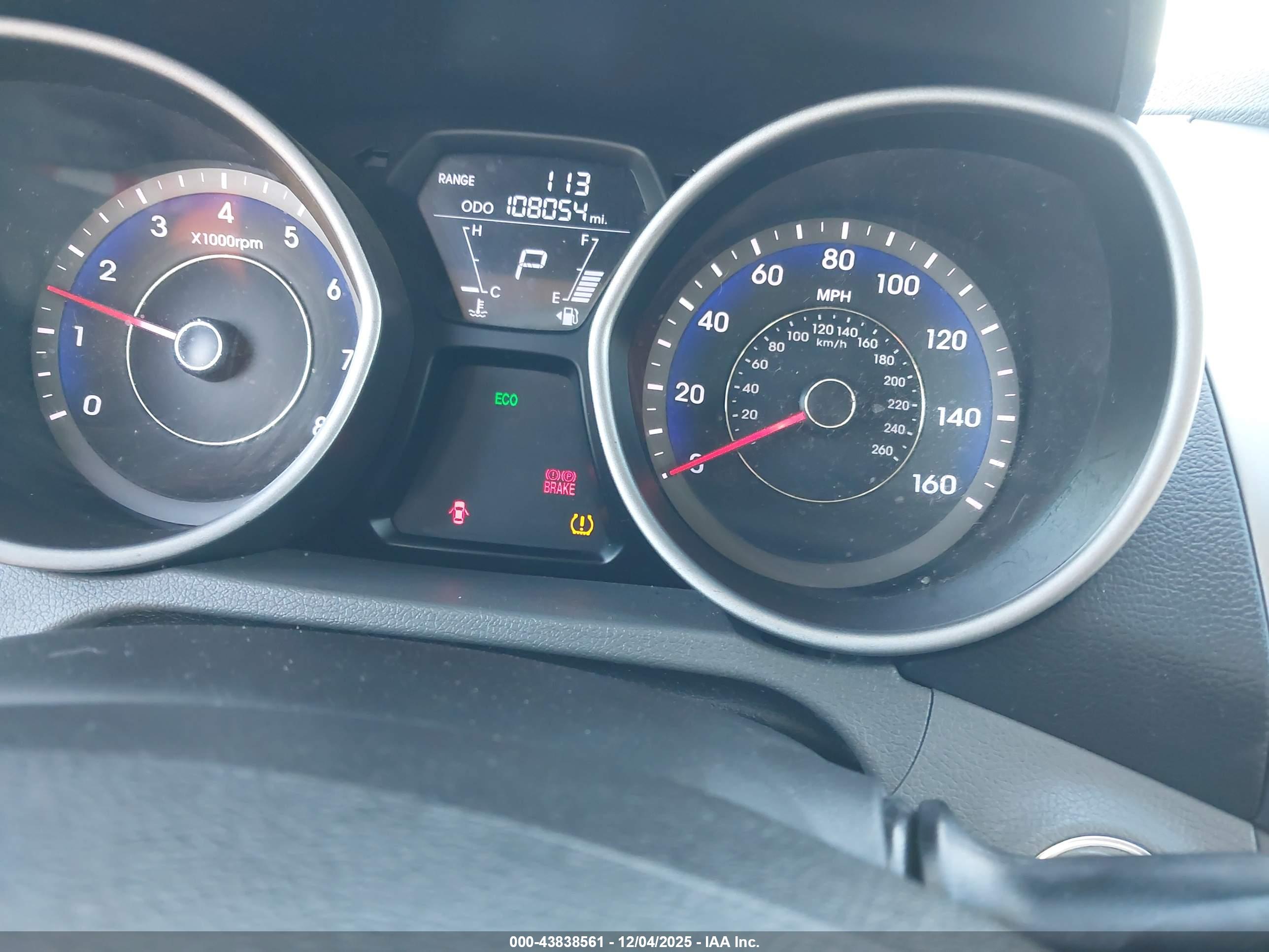 HYUNDAI ELANTRA image 7