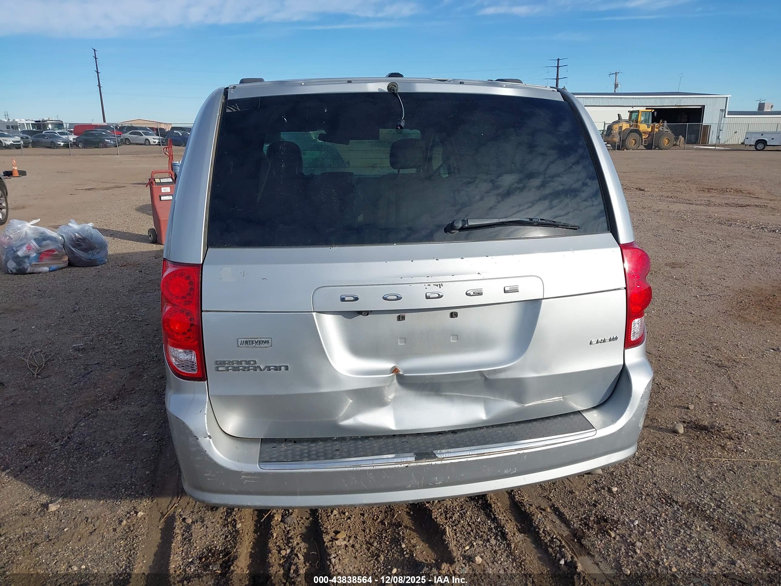 DODGE GRAND image 6
