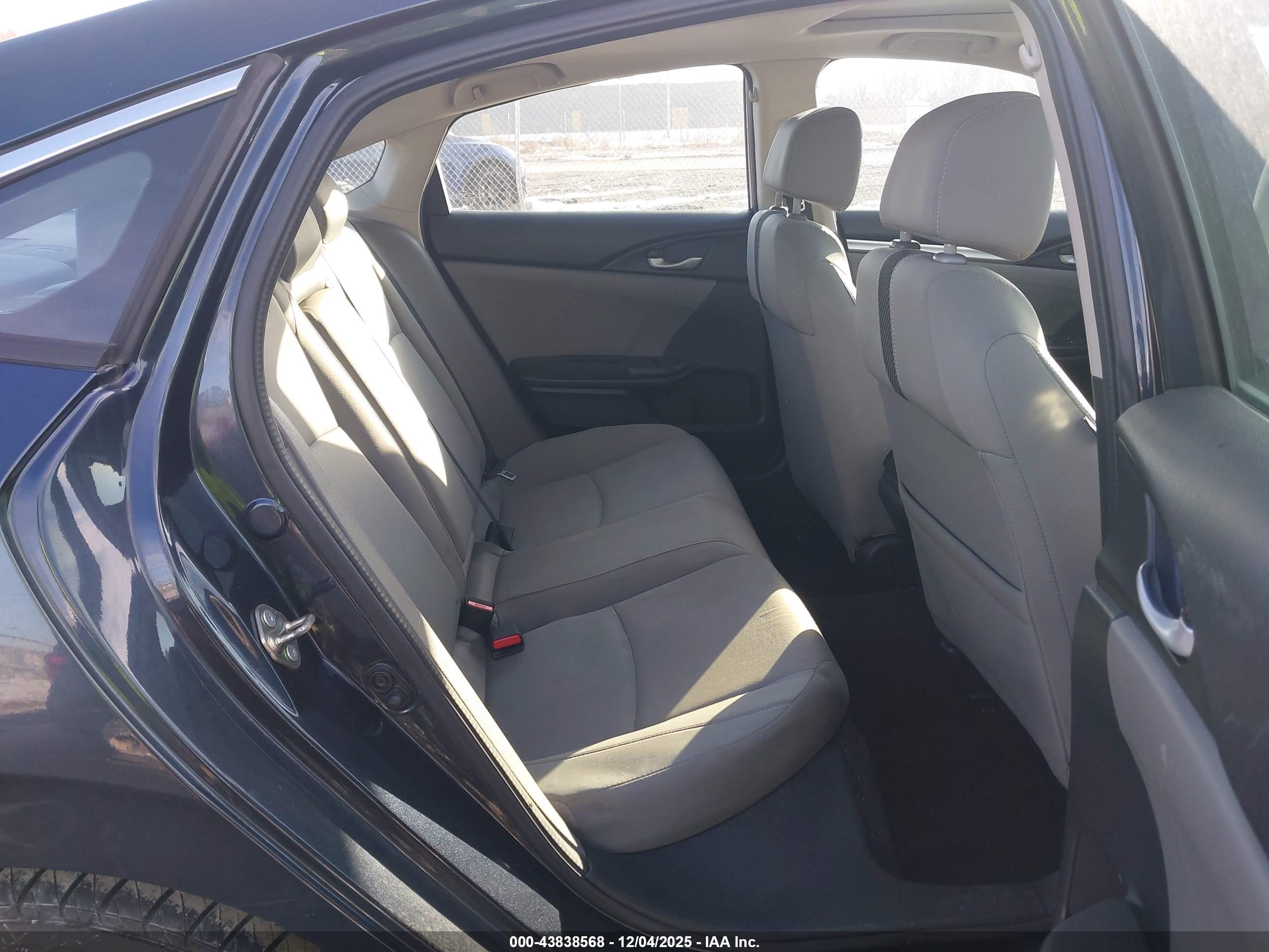 HONDA CIVIC image 8