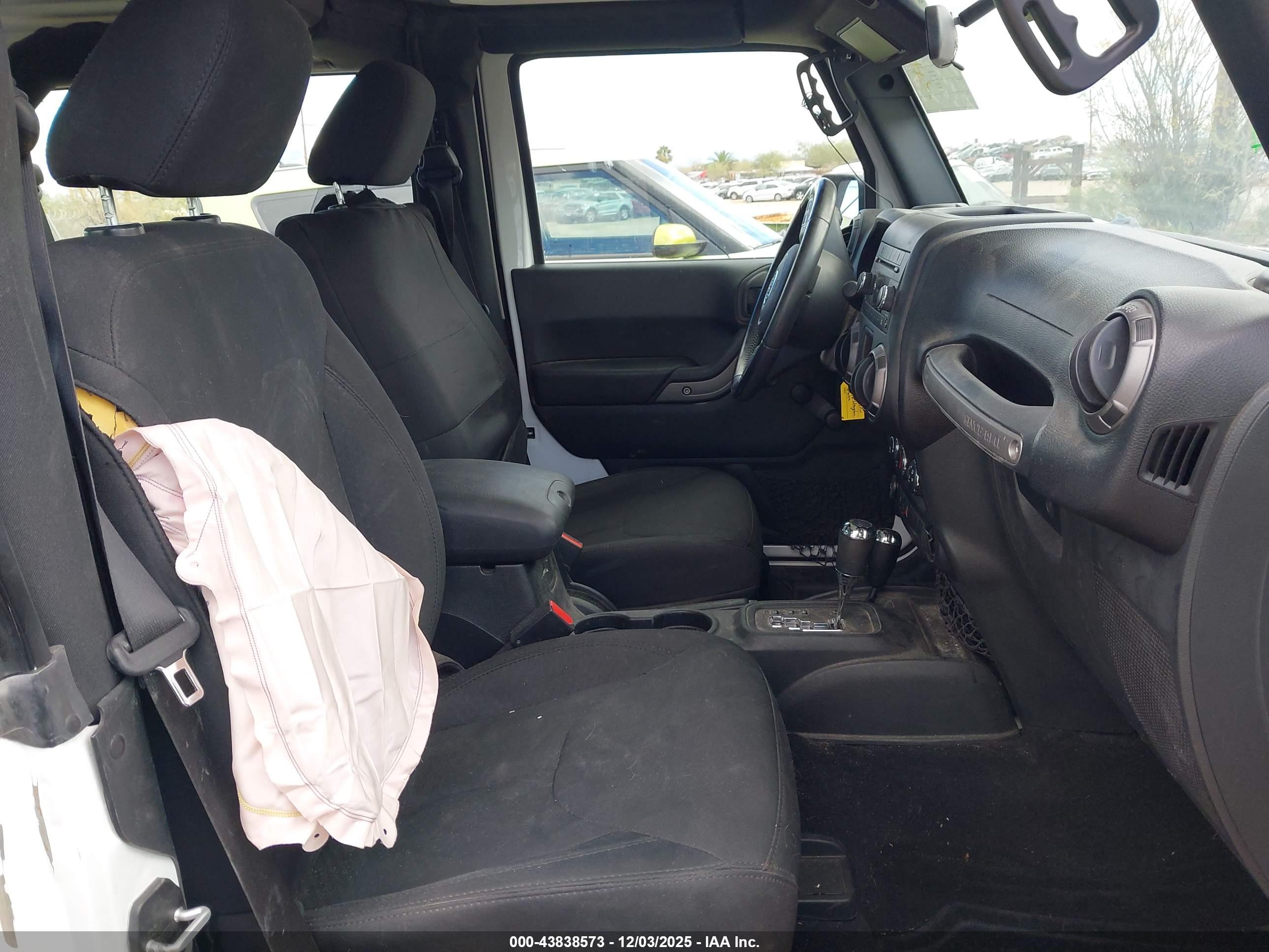 JEEP WRANGLER image 5