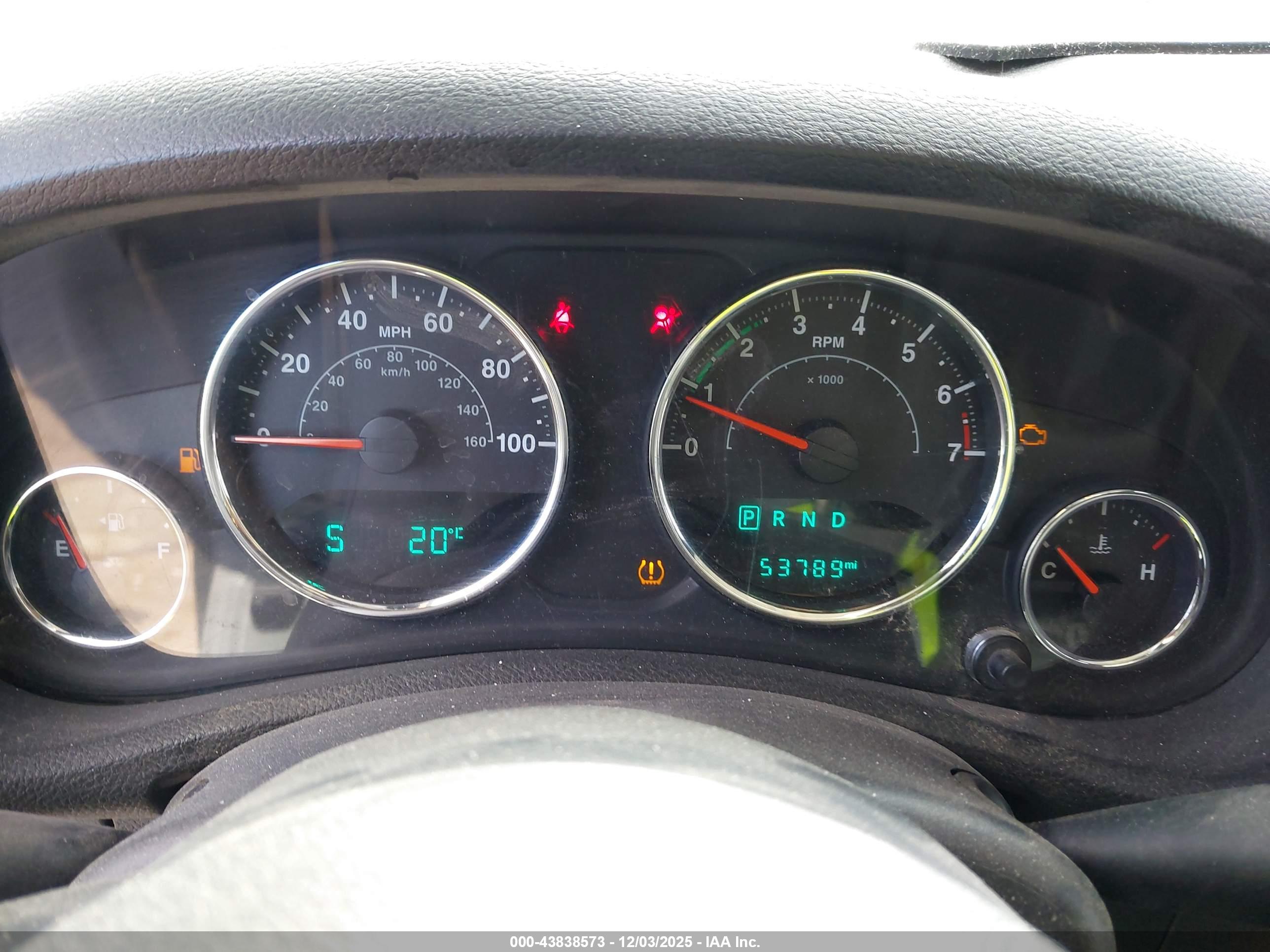 JEEP WRANGLER image 7