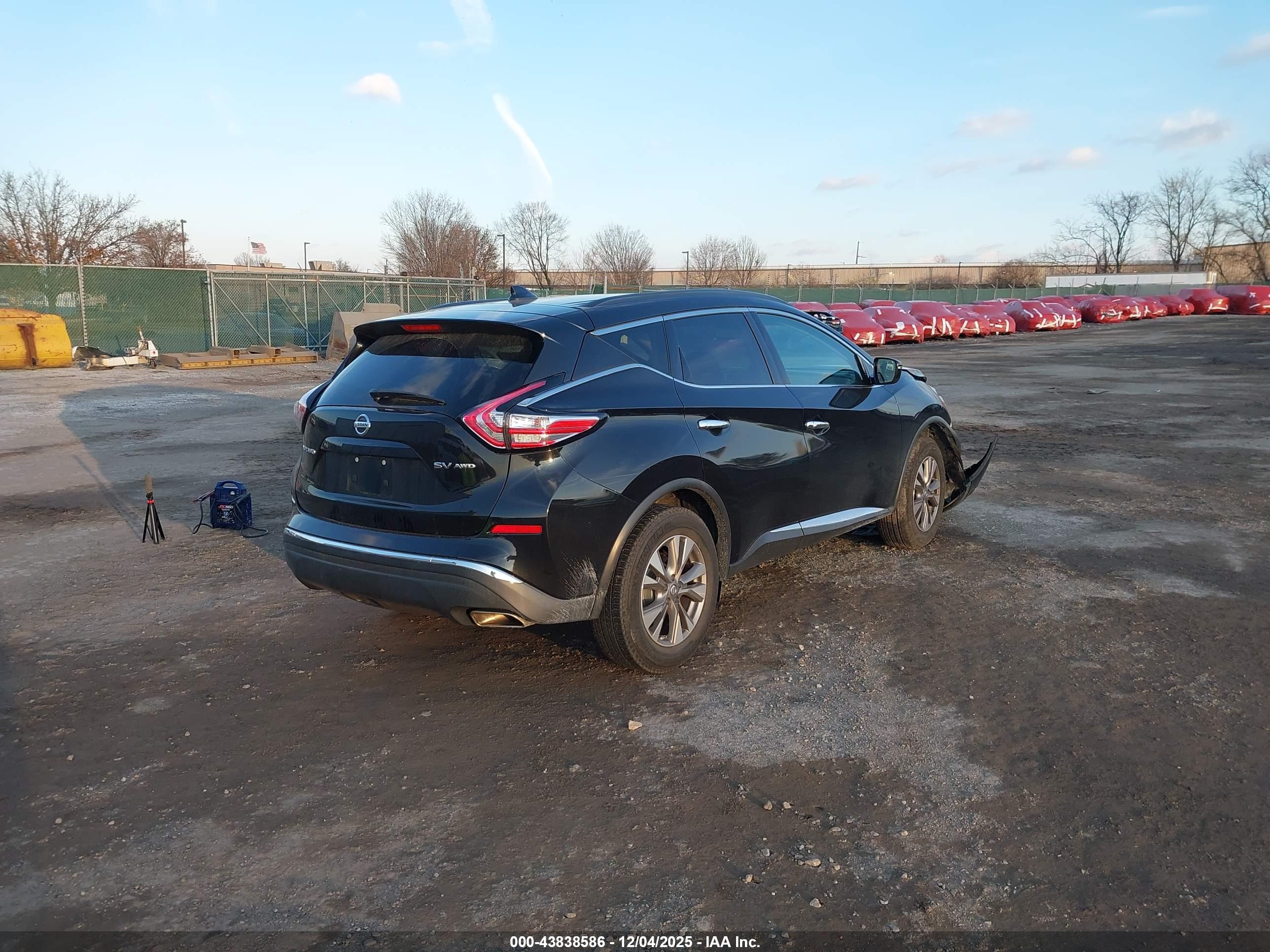 NISSAN MURANO image 4