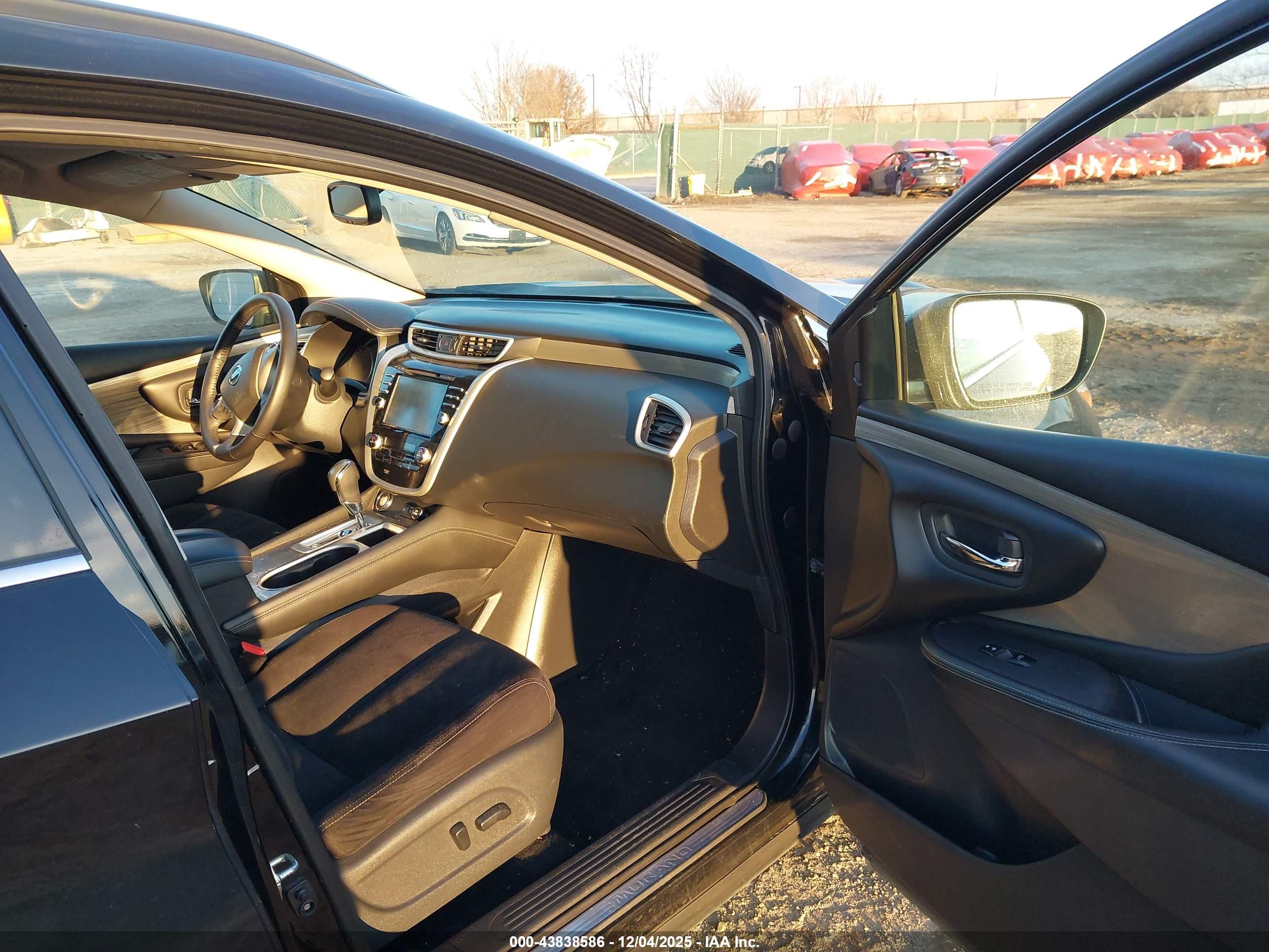NISSAN MURANO image 5