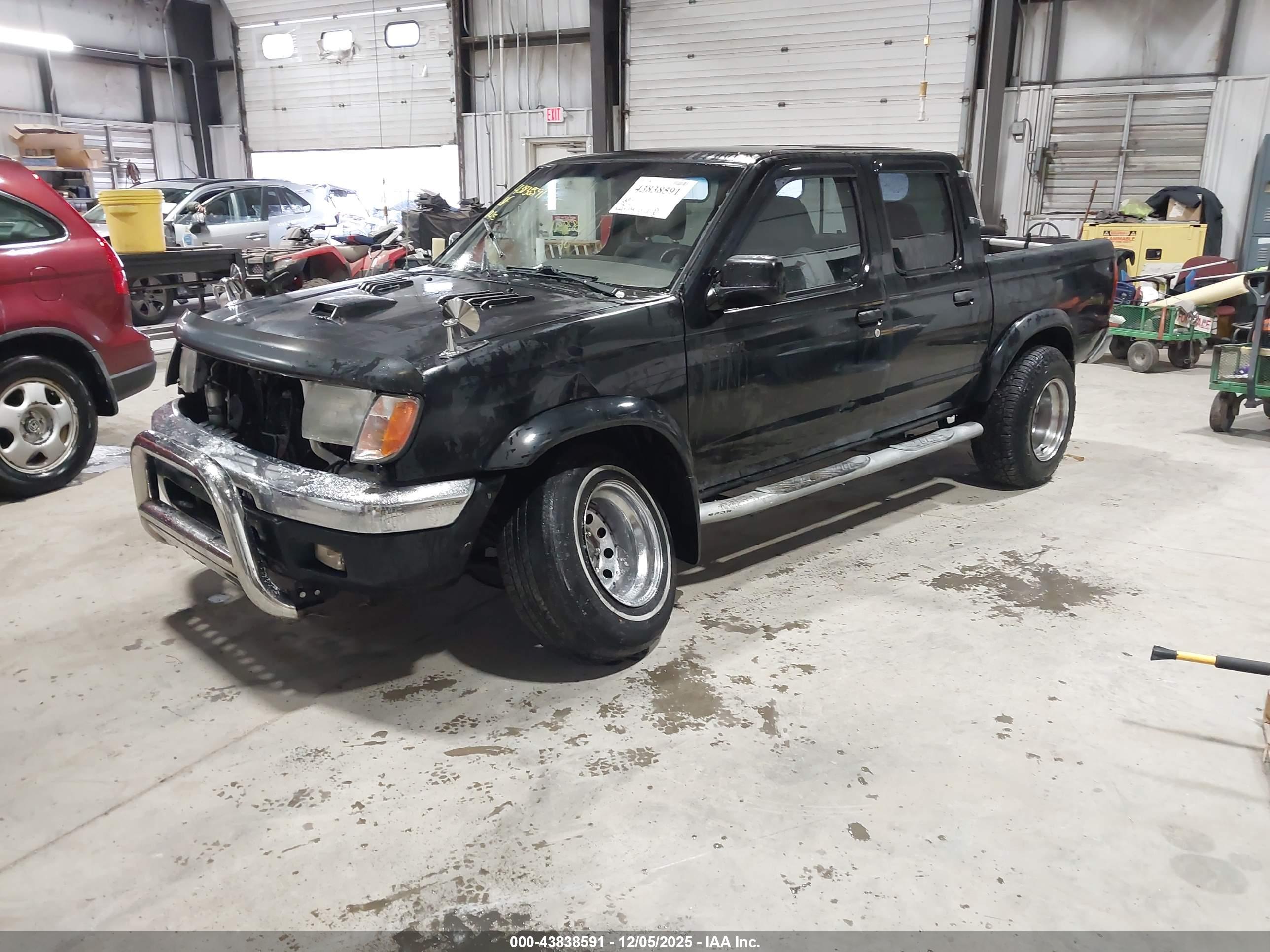 NISSAN FRONTIER image 2