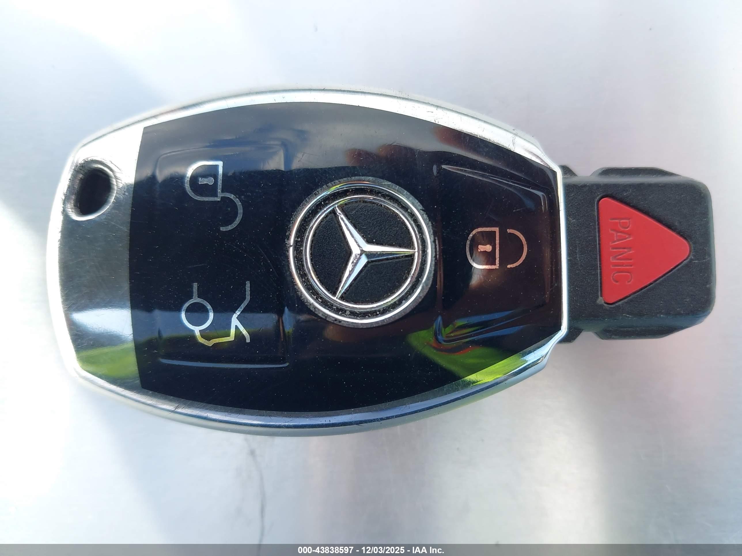 MERCEDES-BENZ CLA image 11