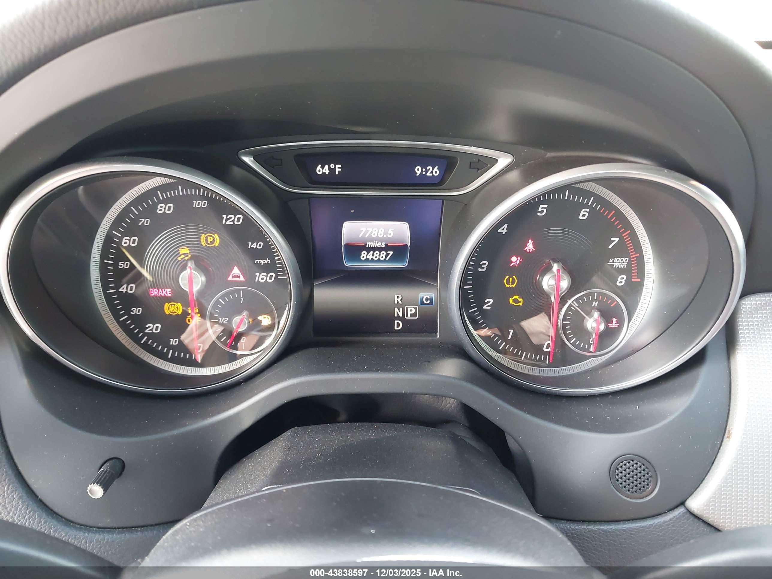 MERCEDES-BENZ CLA image 7