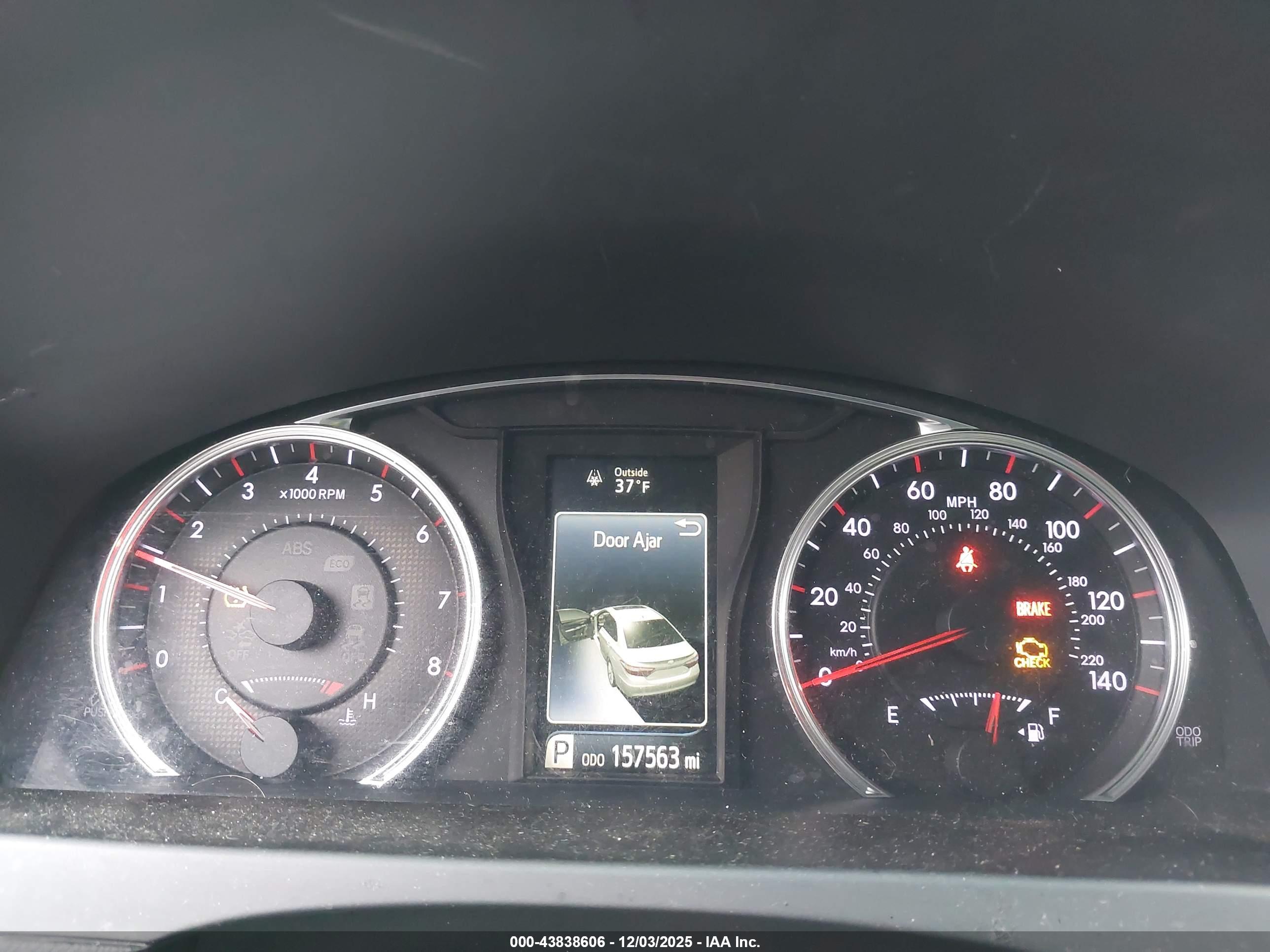 TOYOTA CAMRY image 7