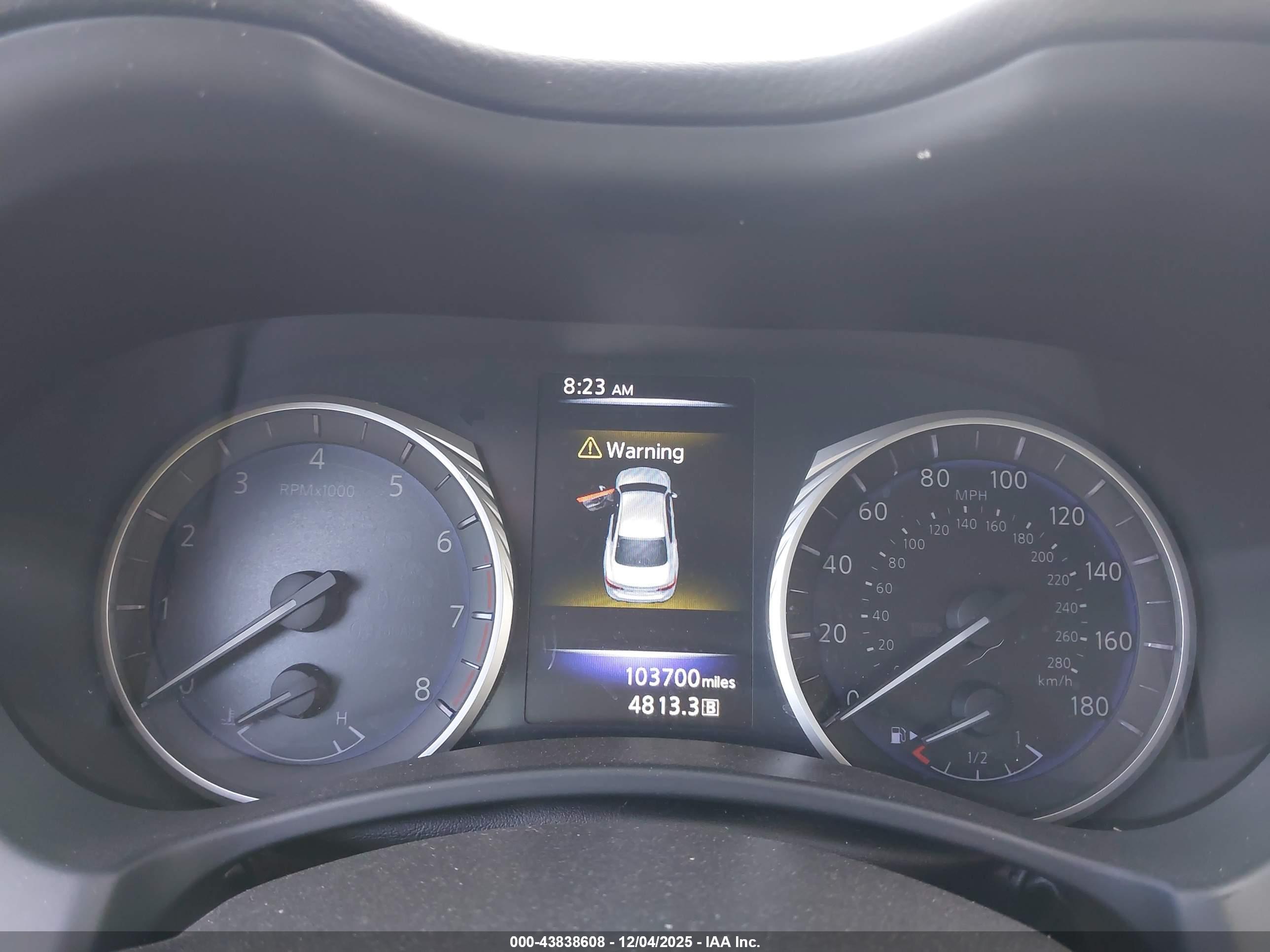 INFINITI Q50 image 7