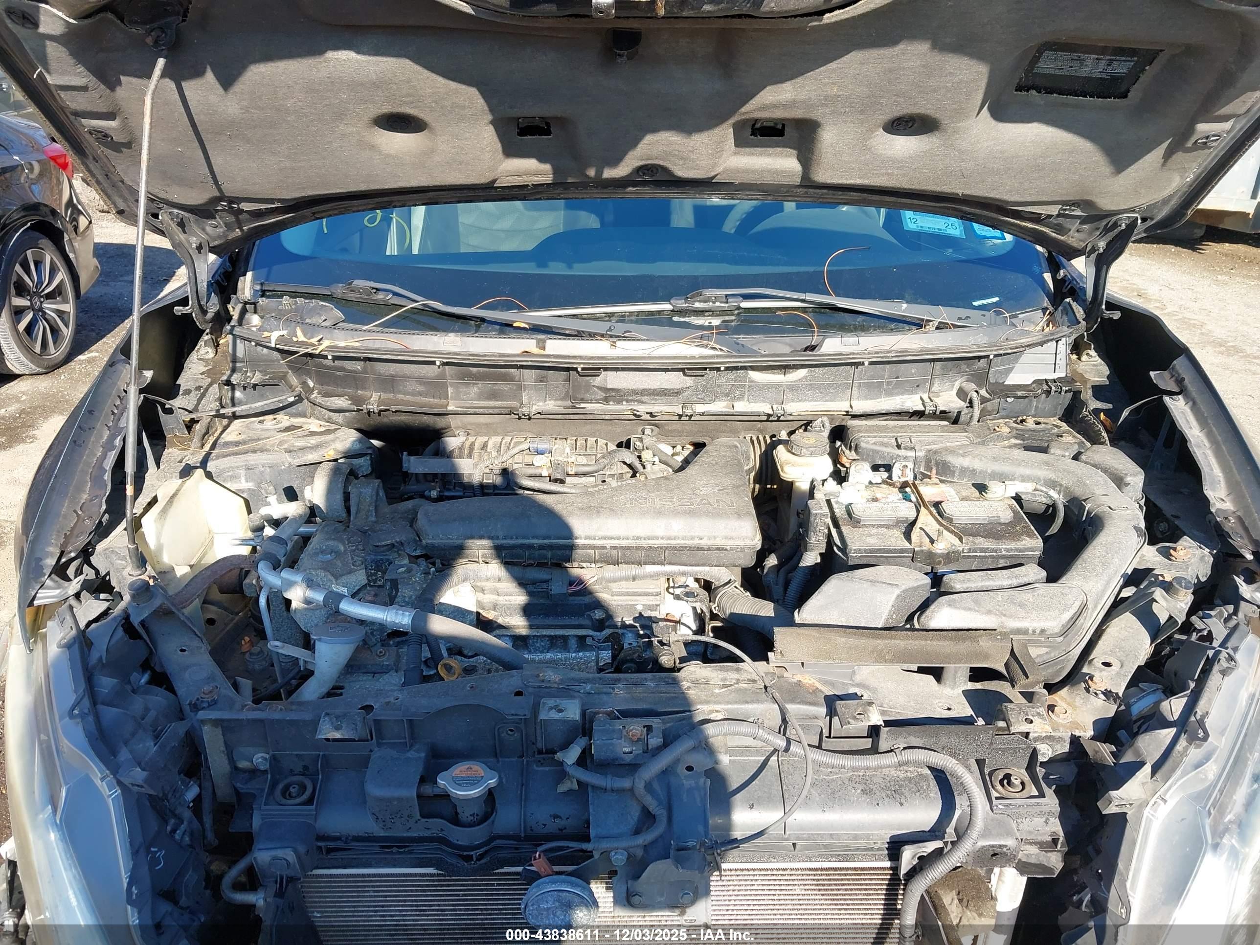 NISSAN ROGUE image 10