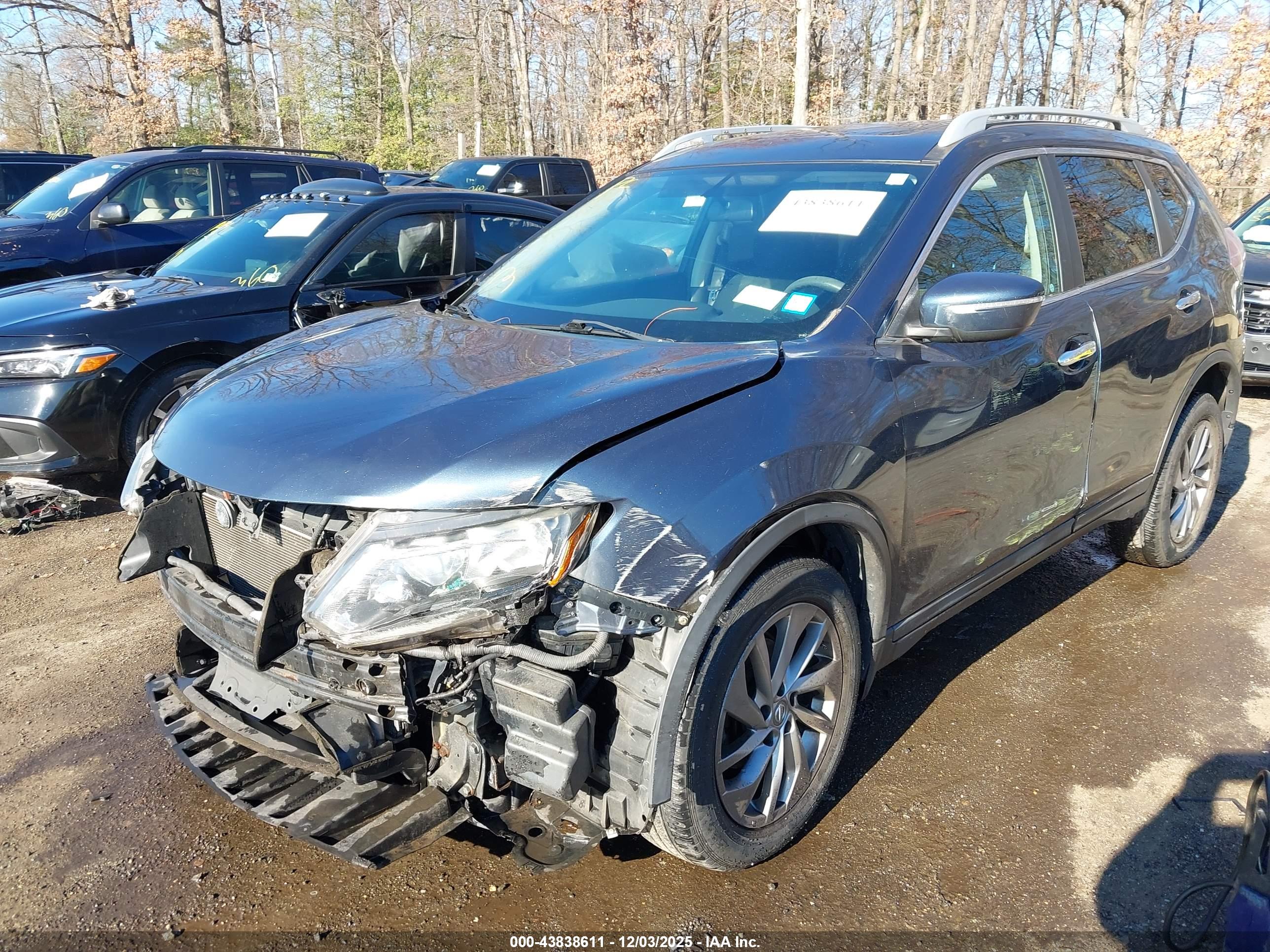 NISSAN ROGUE image 2