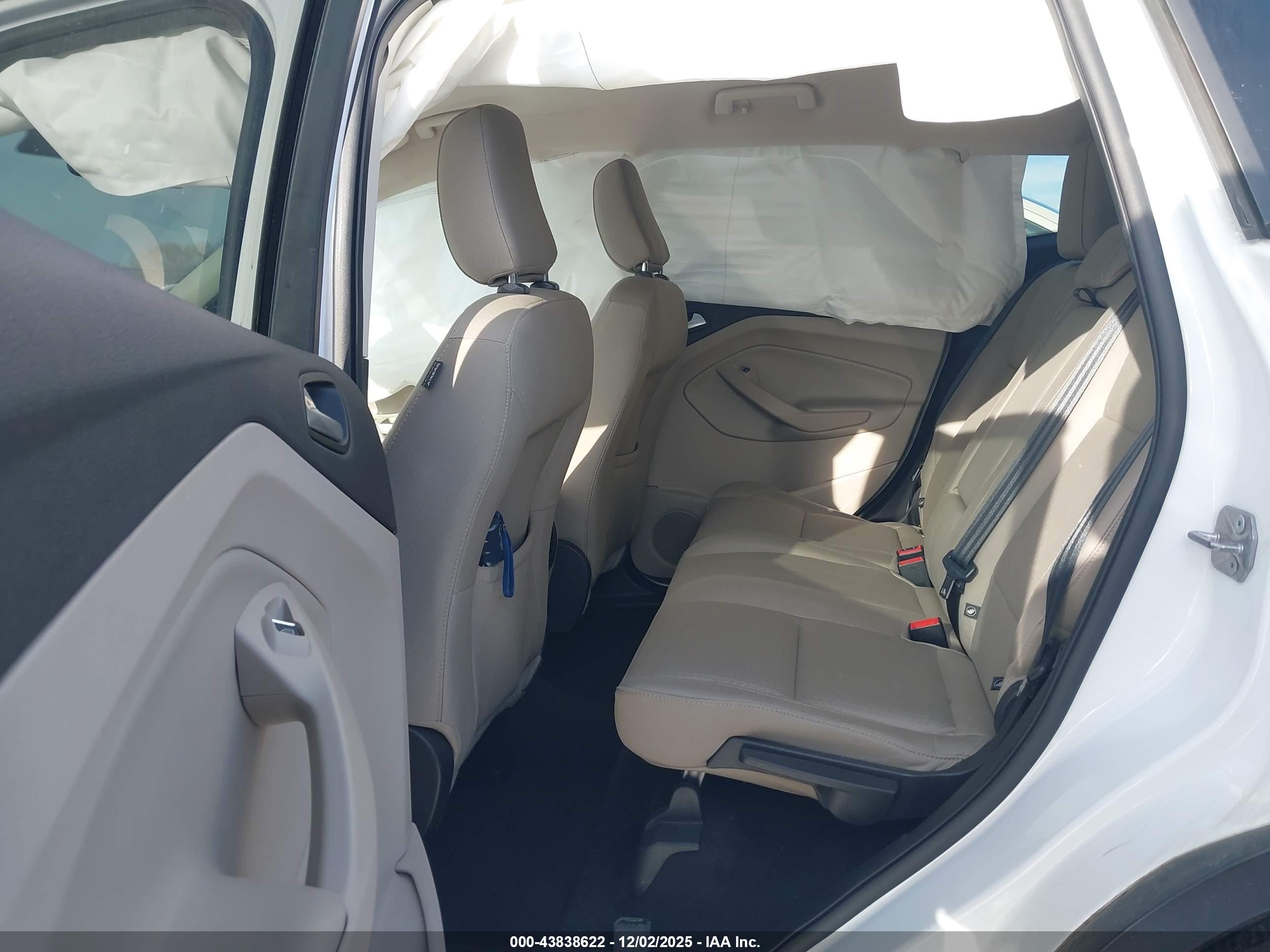 FORD ESCAPE image 8
