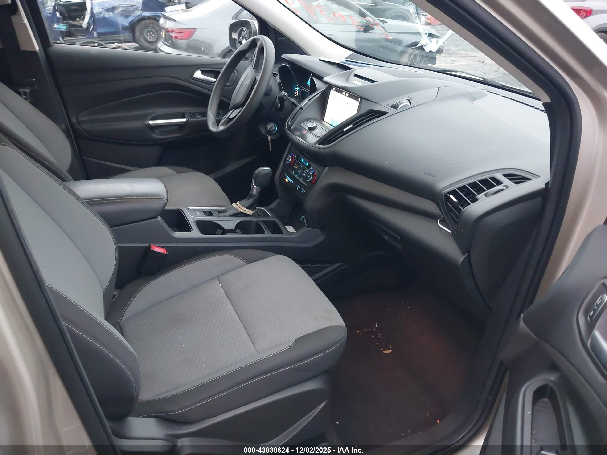 FORD ESCAPE image 5