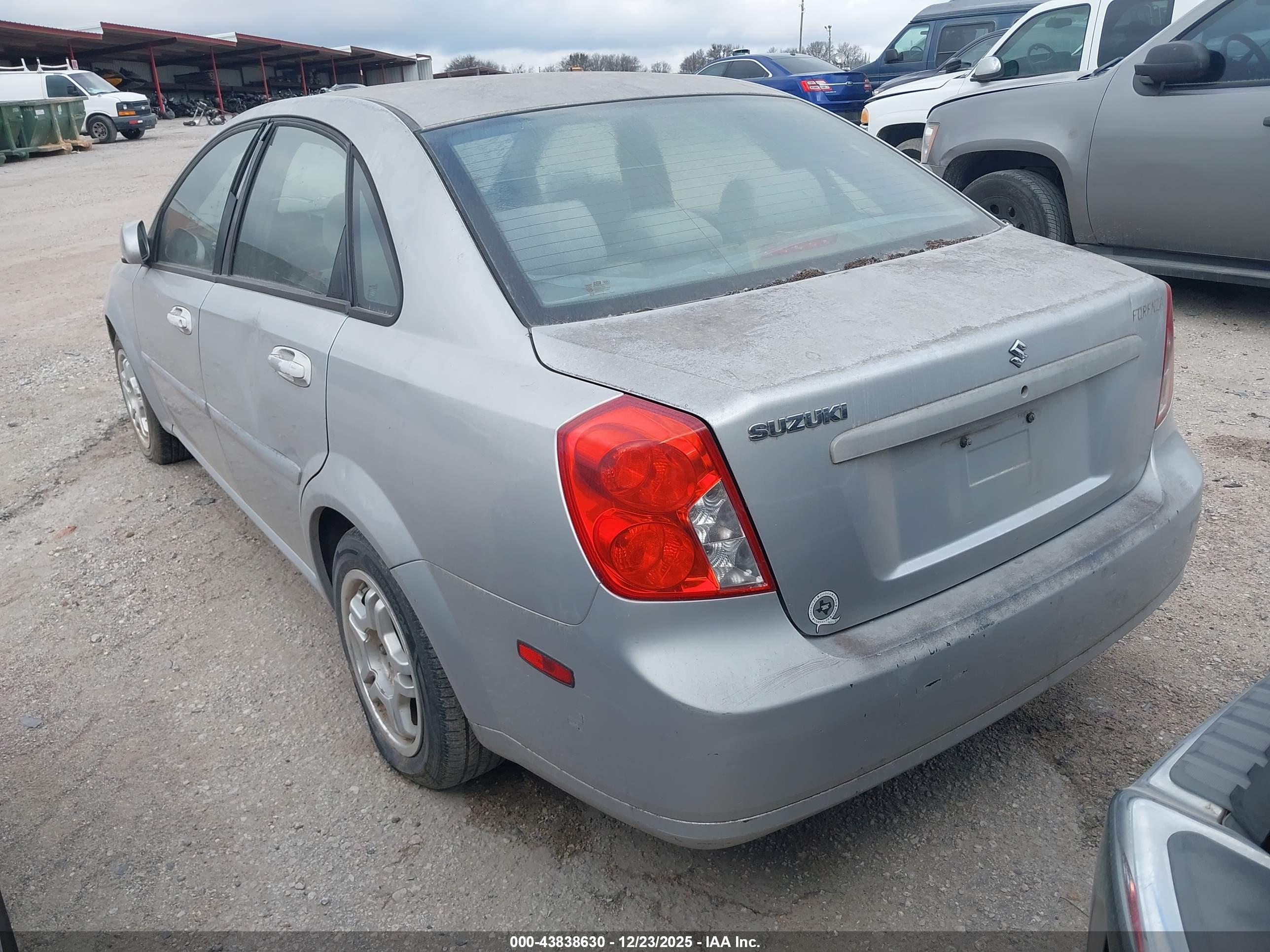 SUZUKI FORENZA image 3