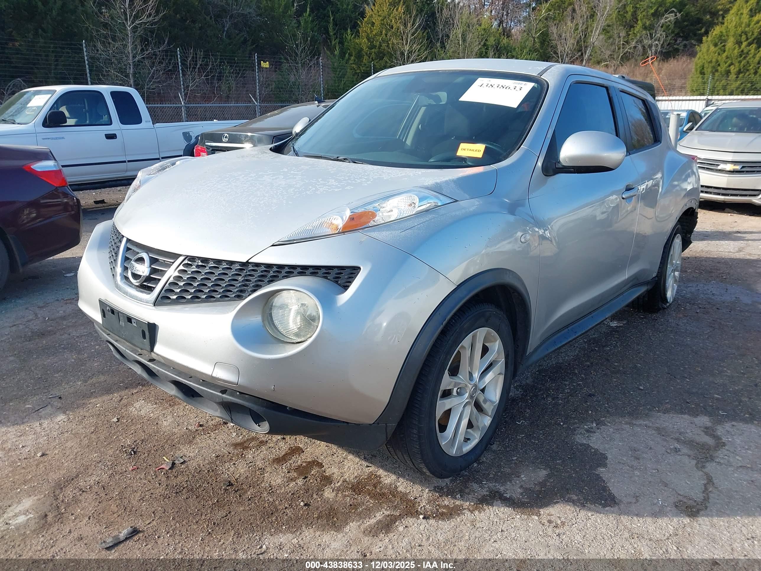 NISSAN JUKE image 2