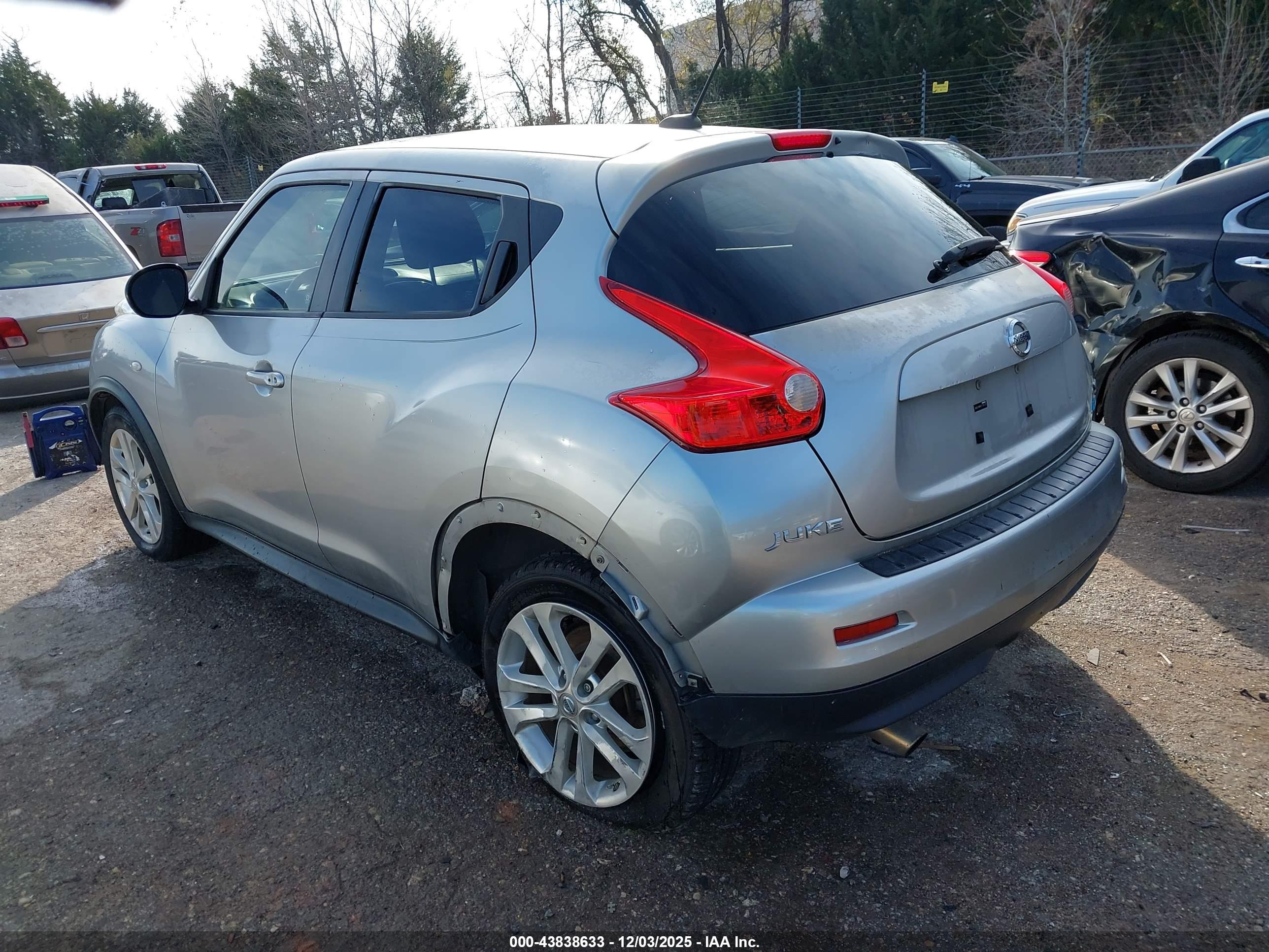 NISSAN JUKE image 3