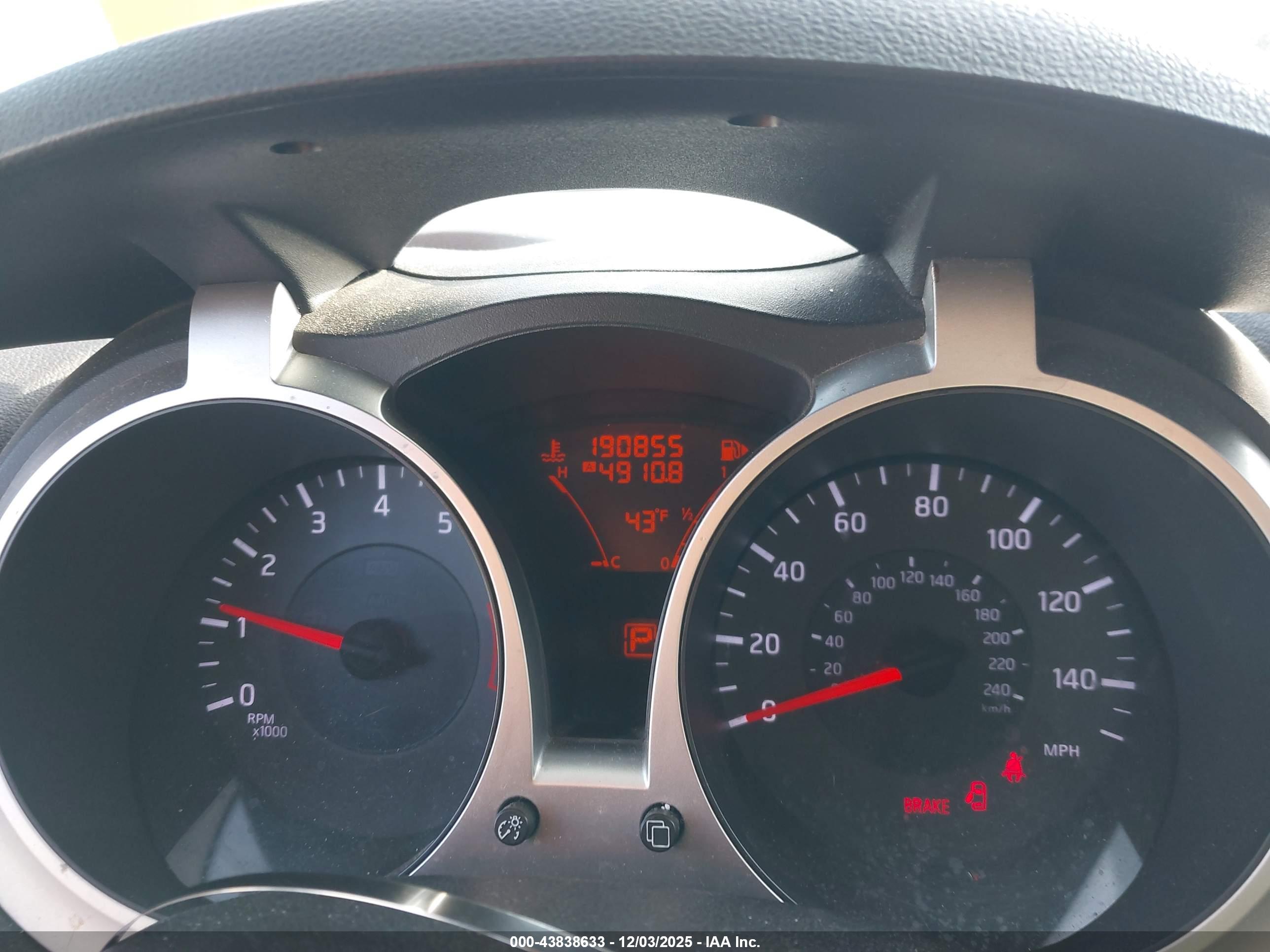 NISSAN JUKE image 7
