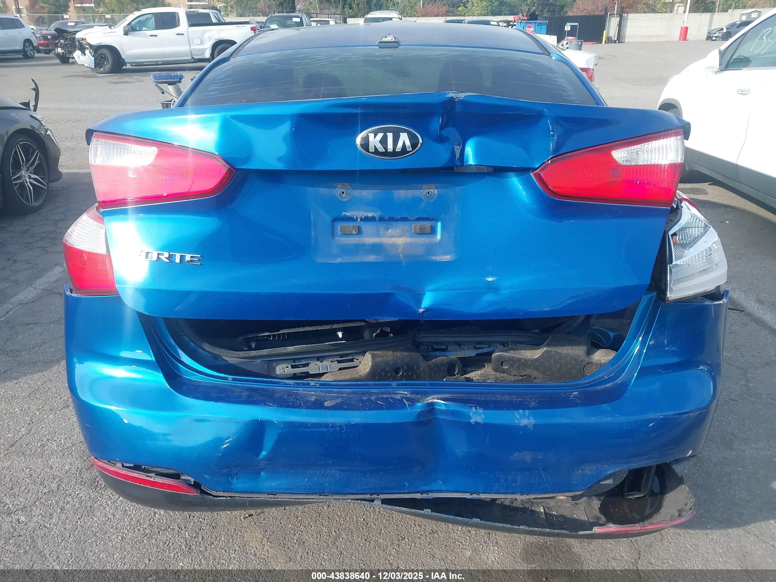 KIA FORTE image 6