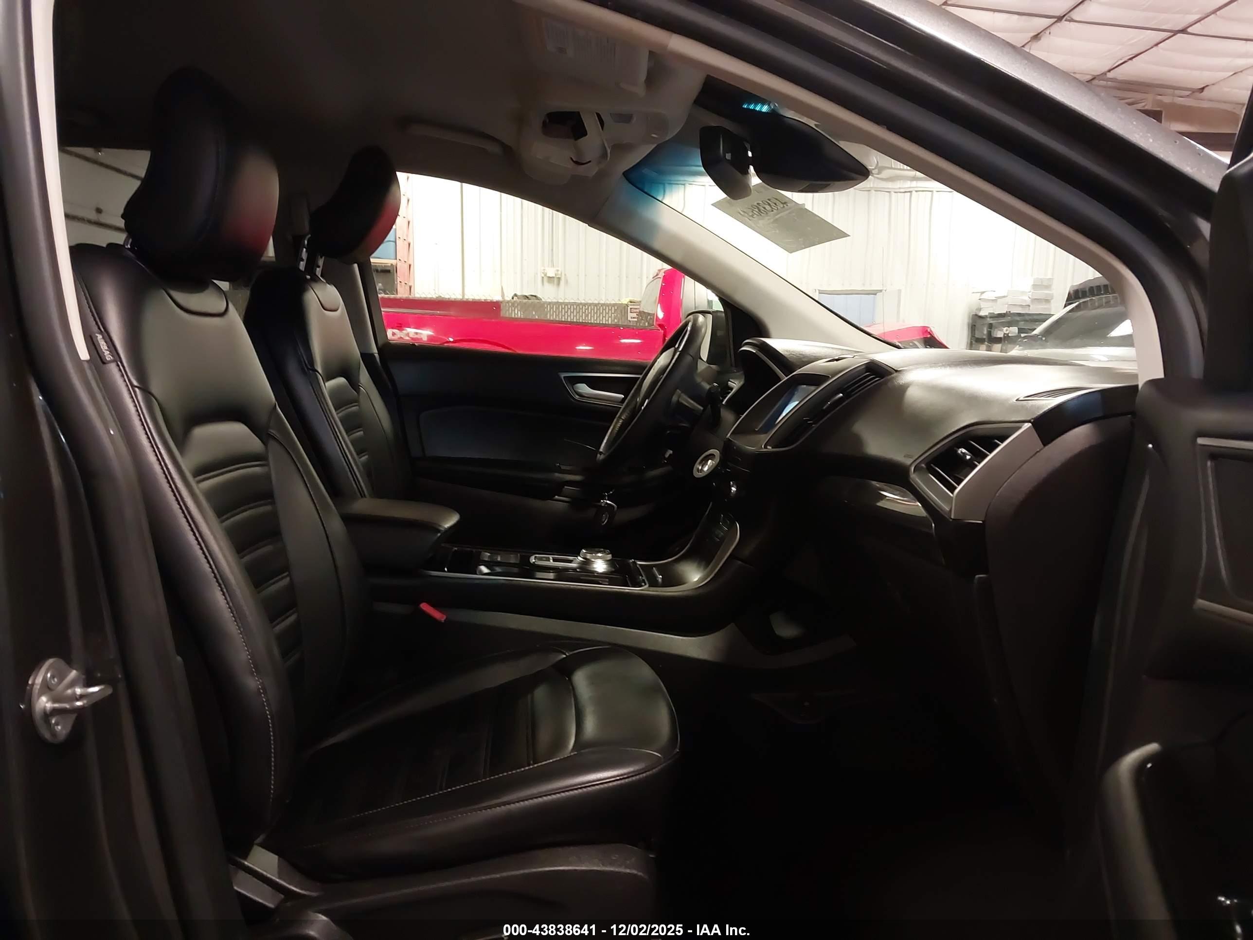 FORD EDGE image 5