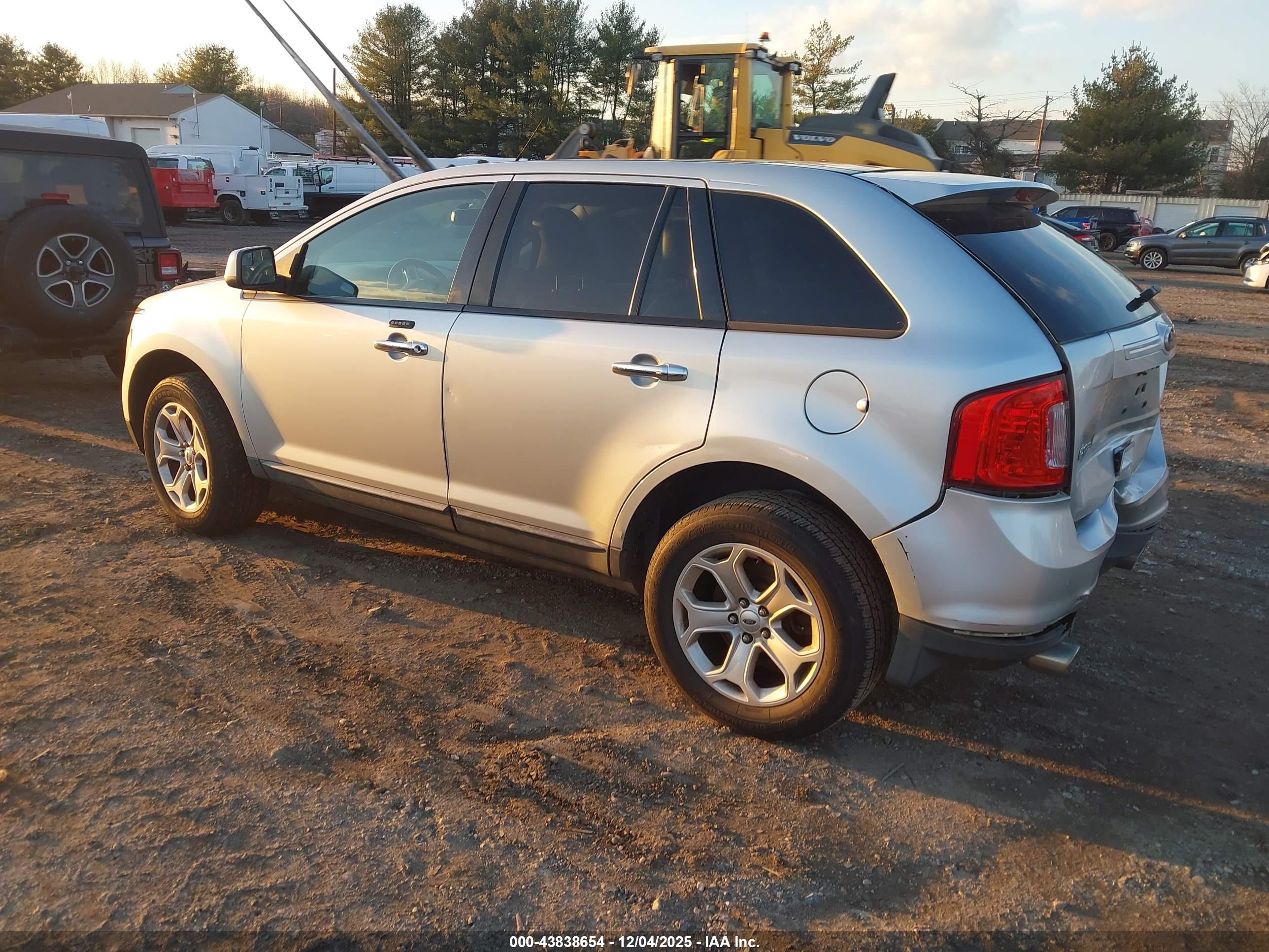 FORD EDGE image 3