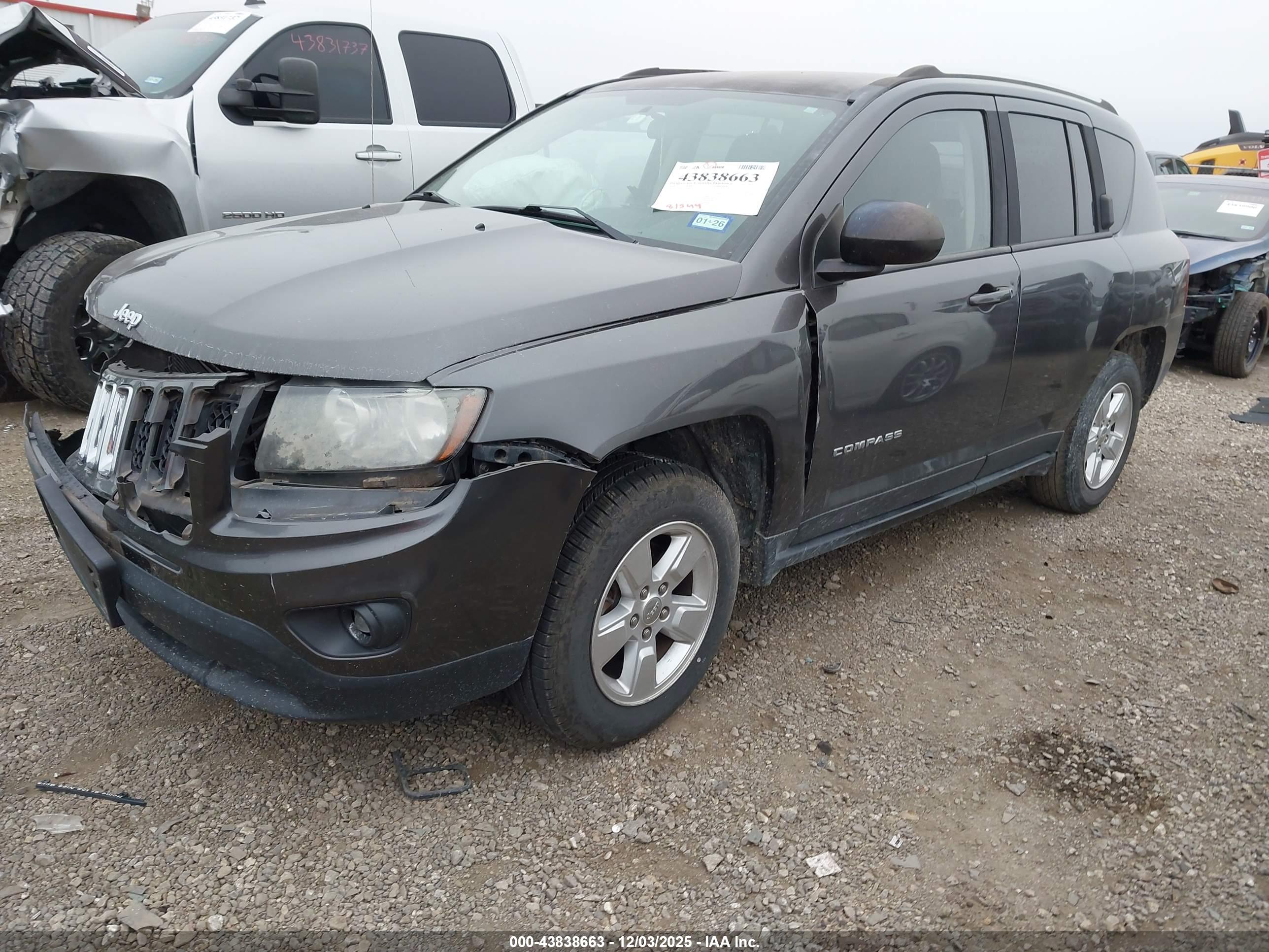 JEEP COMPASS image 2