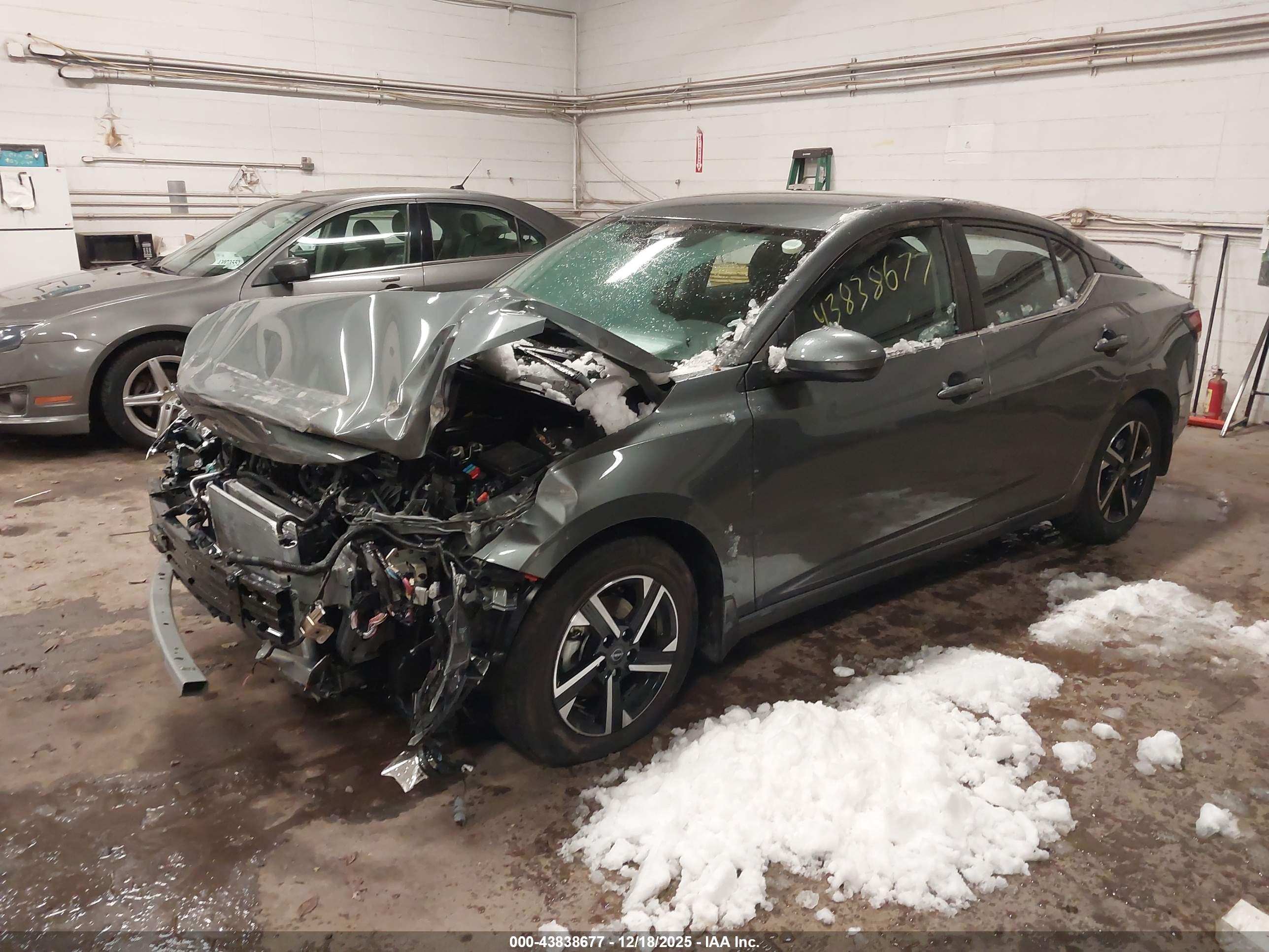 NISSAN SENTRA image 2