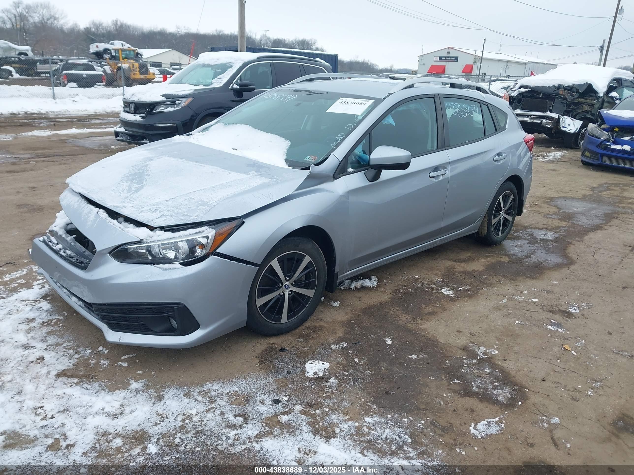 SUBARU IMPREZA image 2