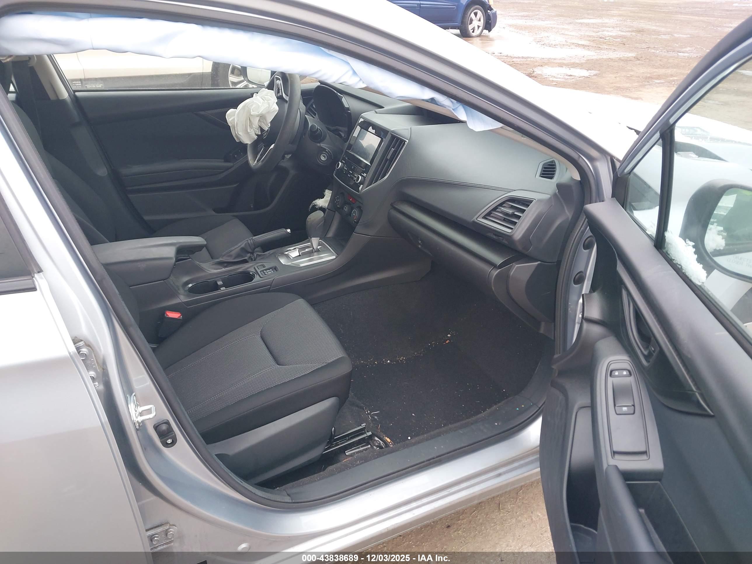 SUBARU IMPREZA image 5