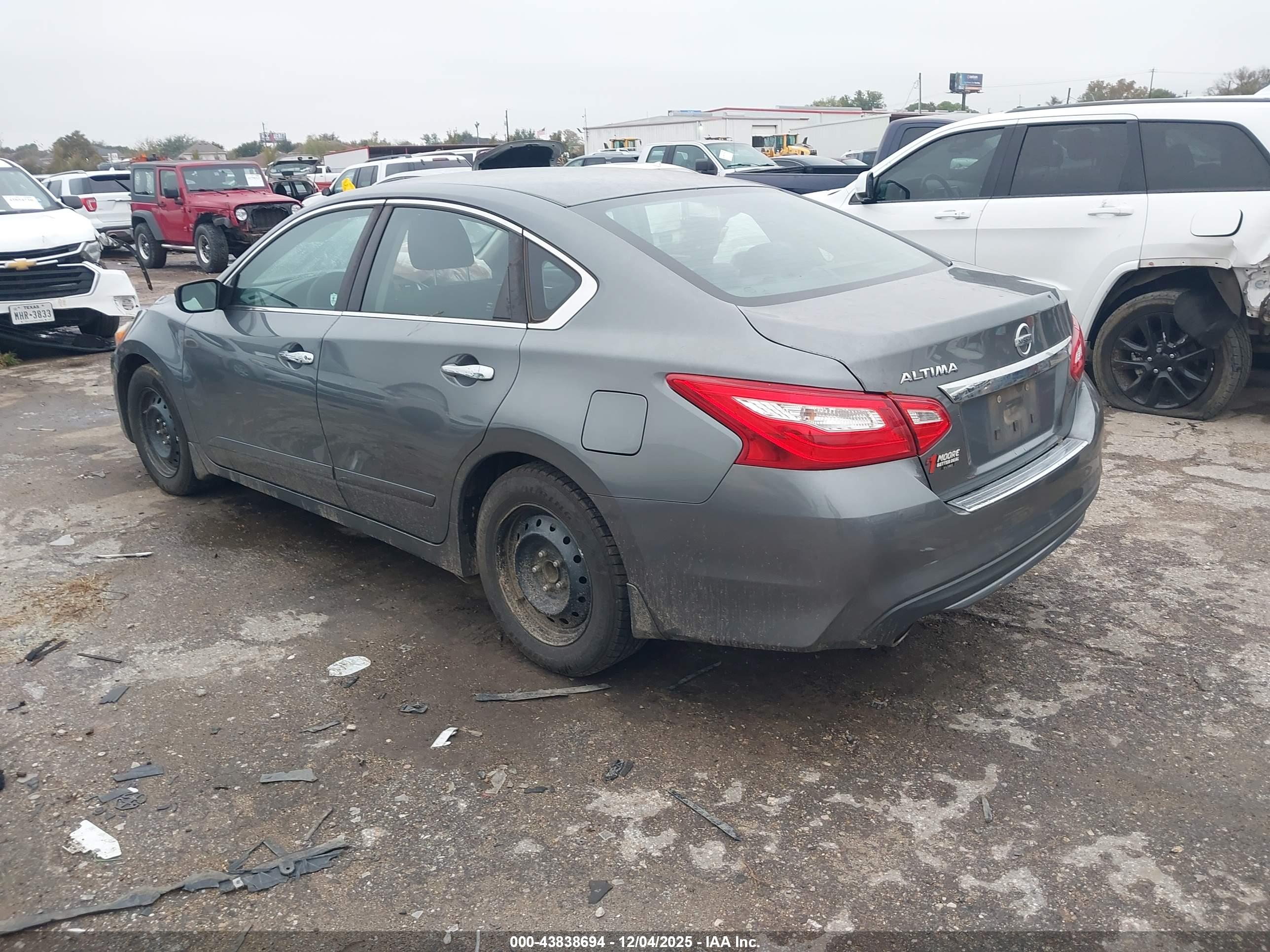 NISSAN ALTIMA image 3
