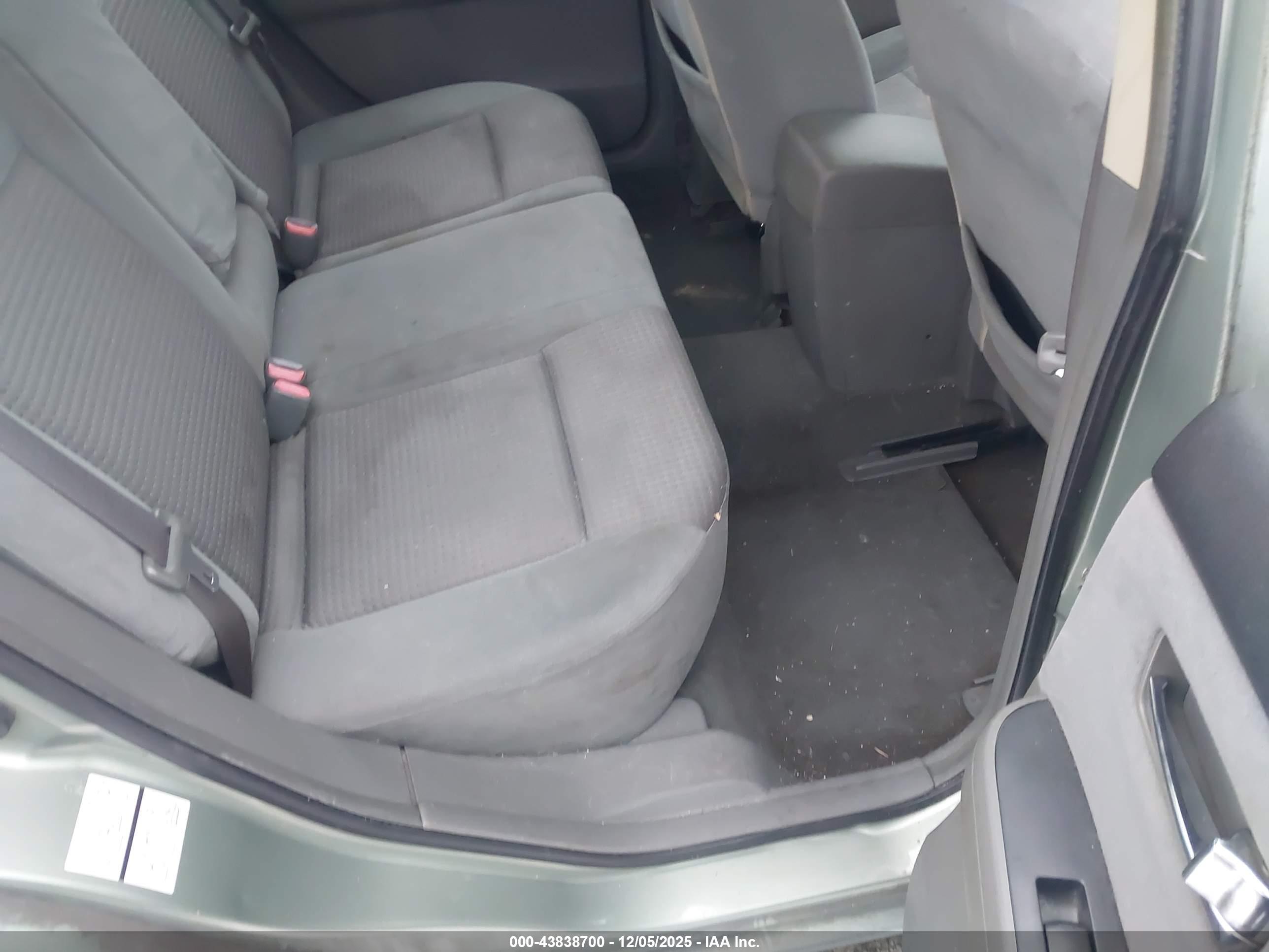 NISSAN SENTRA image 8