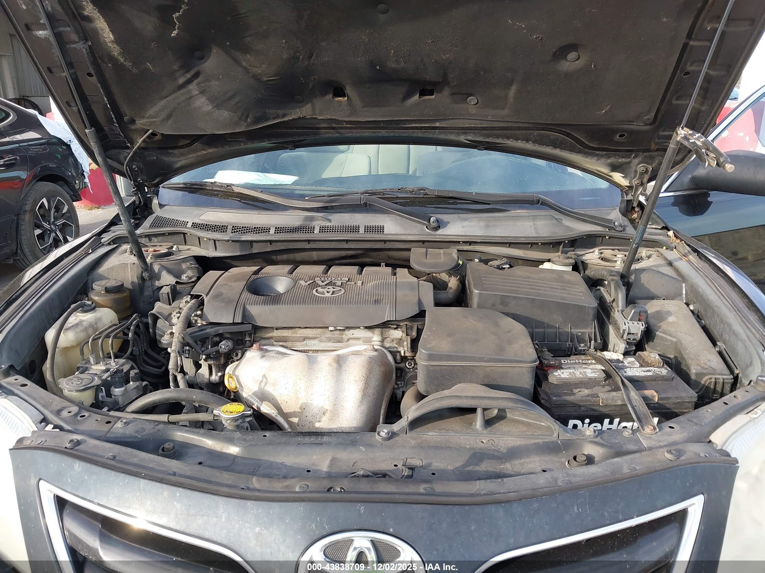 TOYOTA CAMRY image 10