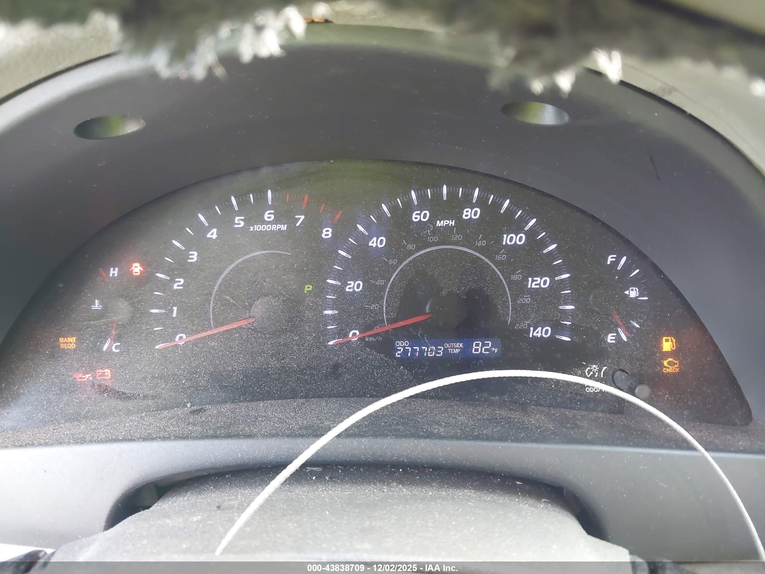 TOYOTA CAMRY image 7