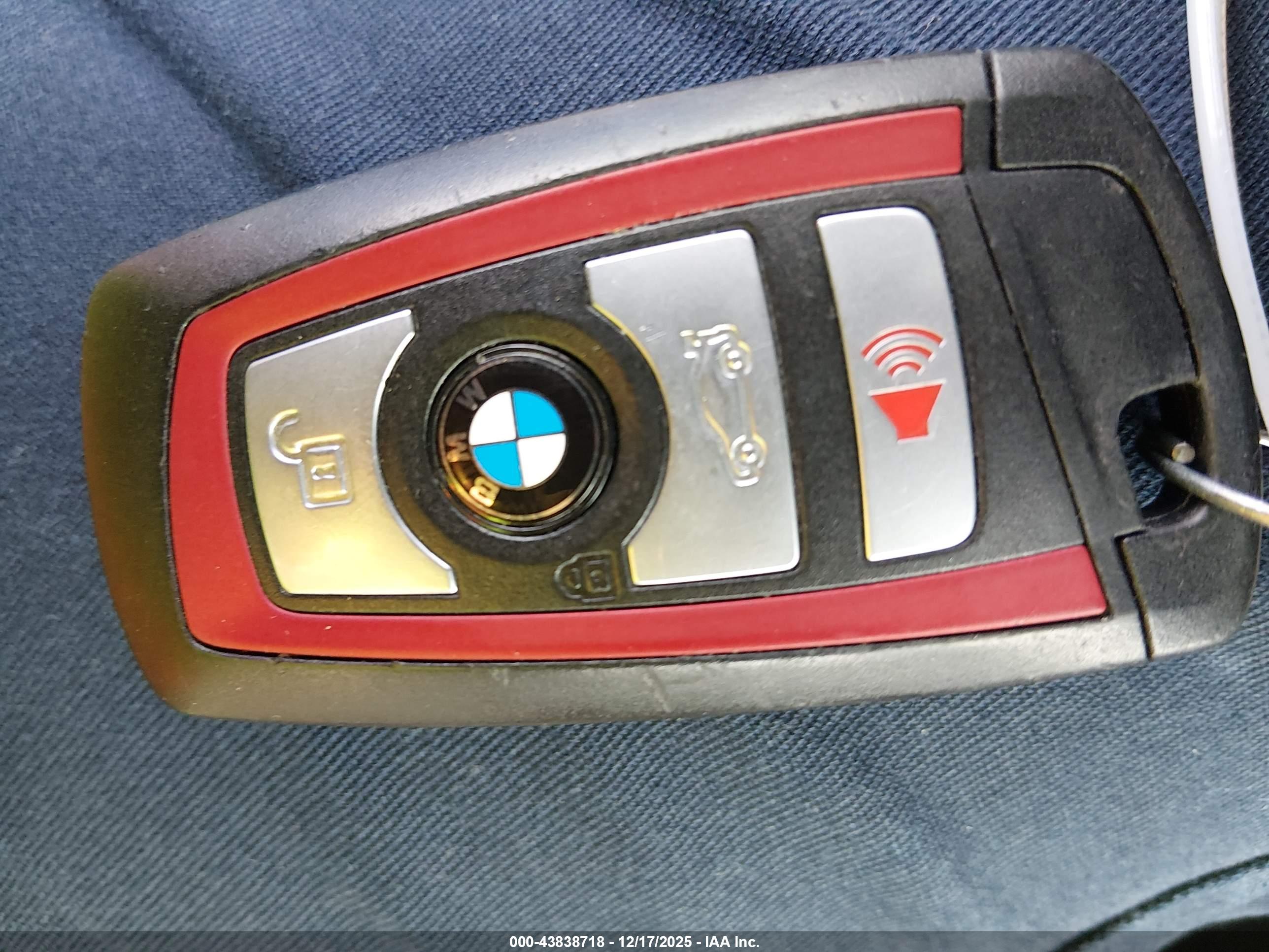 BMW 330I image 11