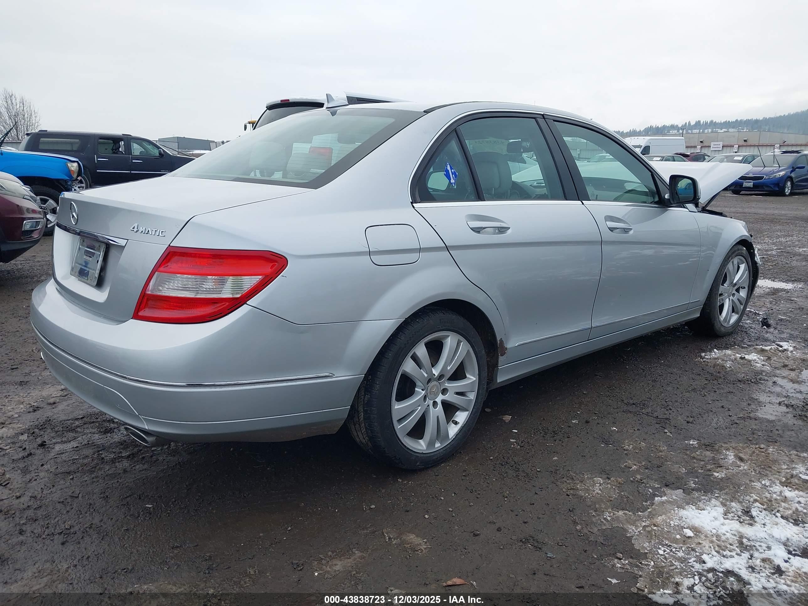 MERCEDES-BENZ C image 4