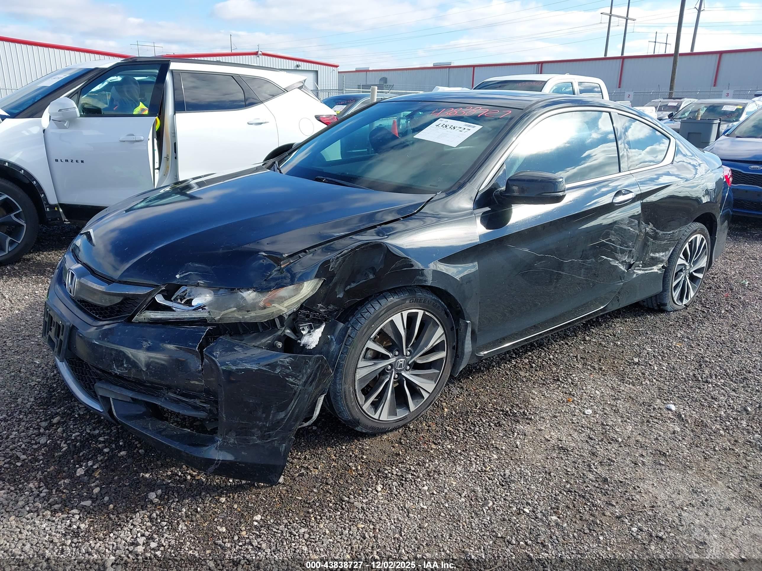HONDA ACCORD image 2