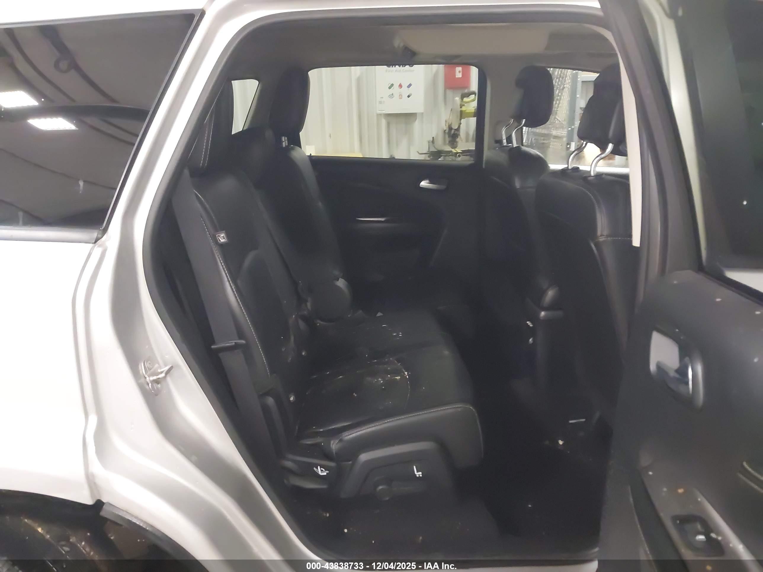 DODGE JOURNEY image 8