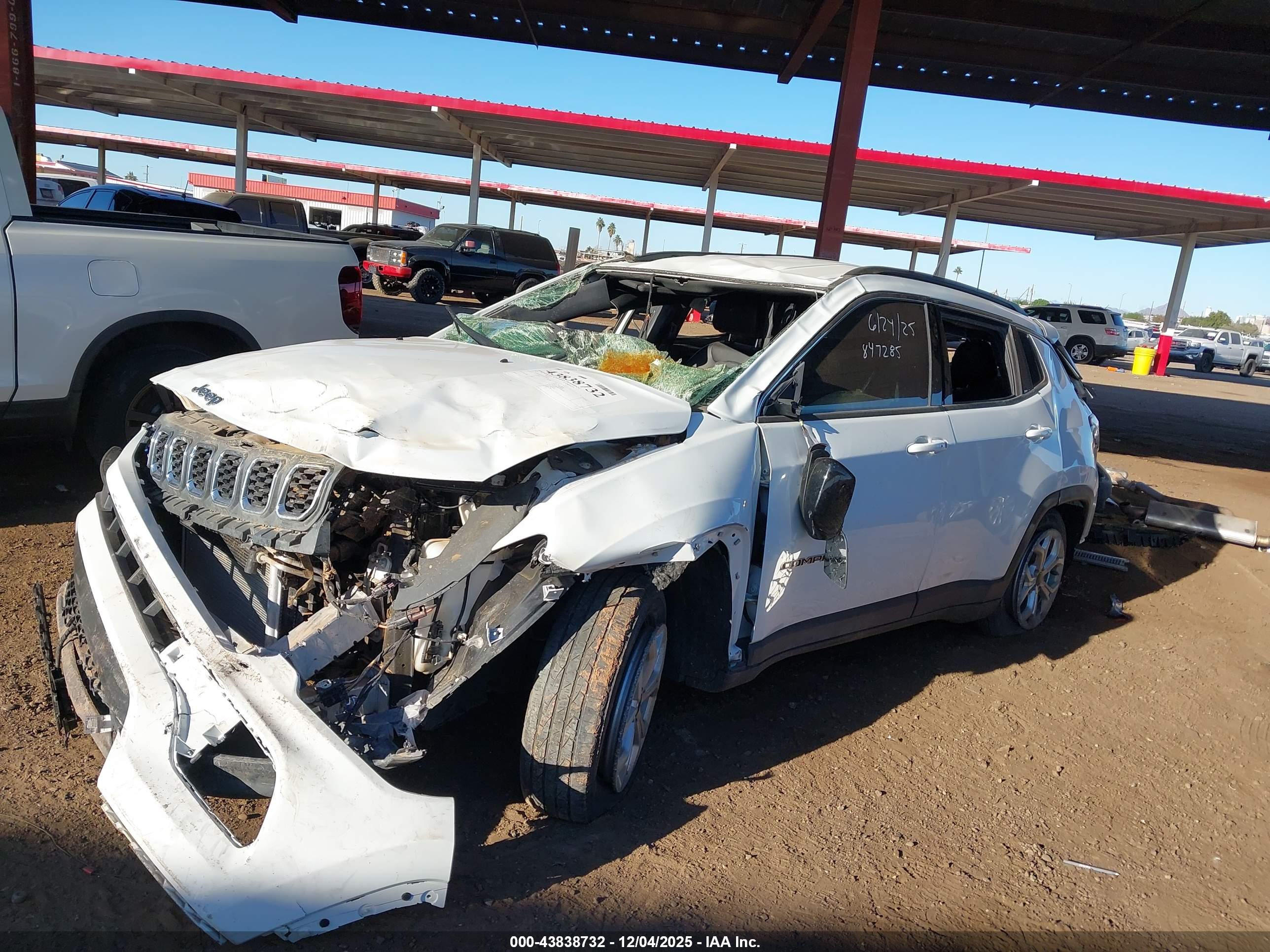 JEEP COMPASS image 6