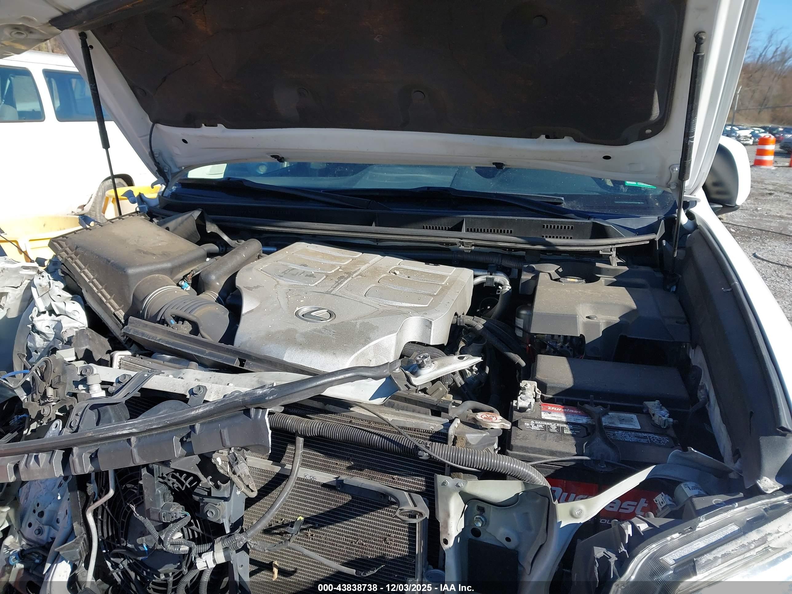 LEXUS GX image 10