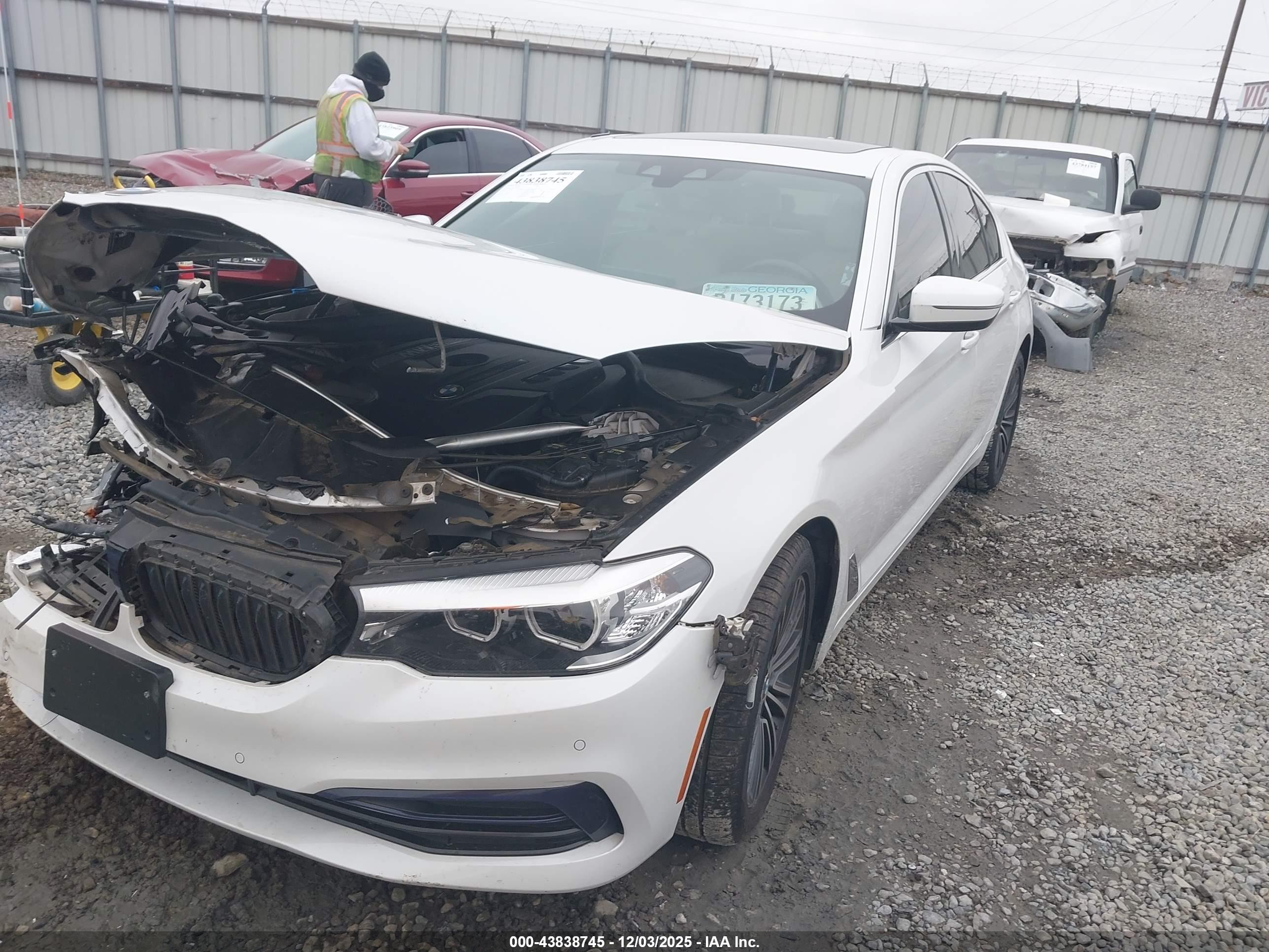 BMW 530I image 6
