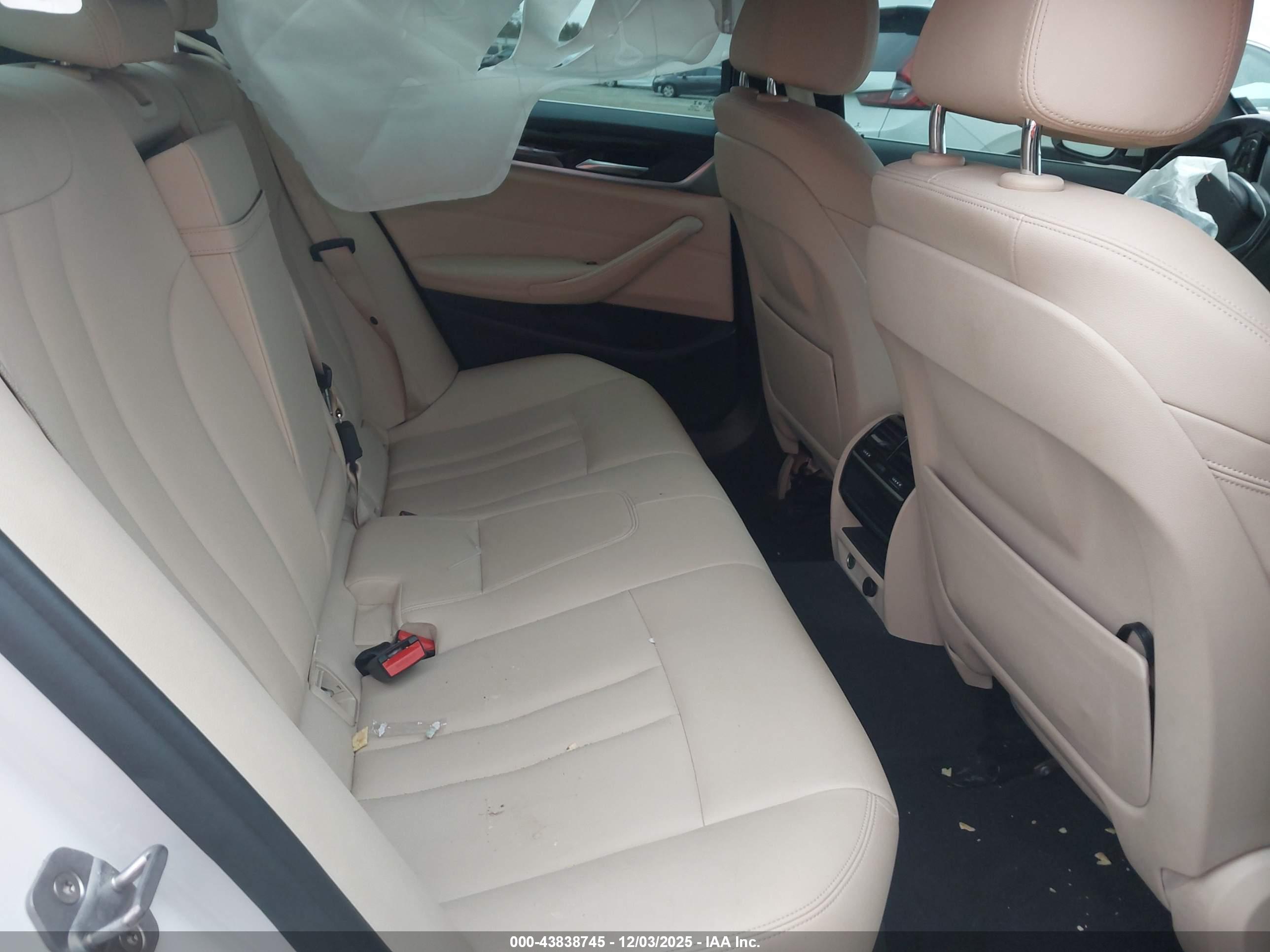 BMW 530I image 8
