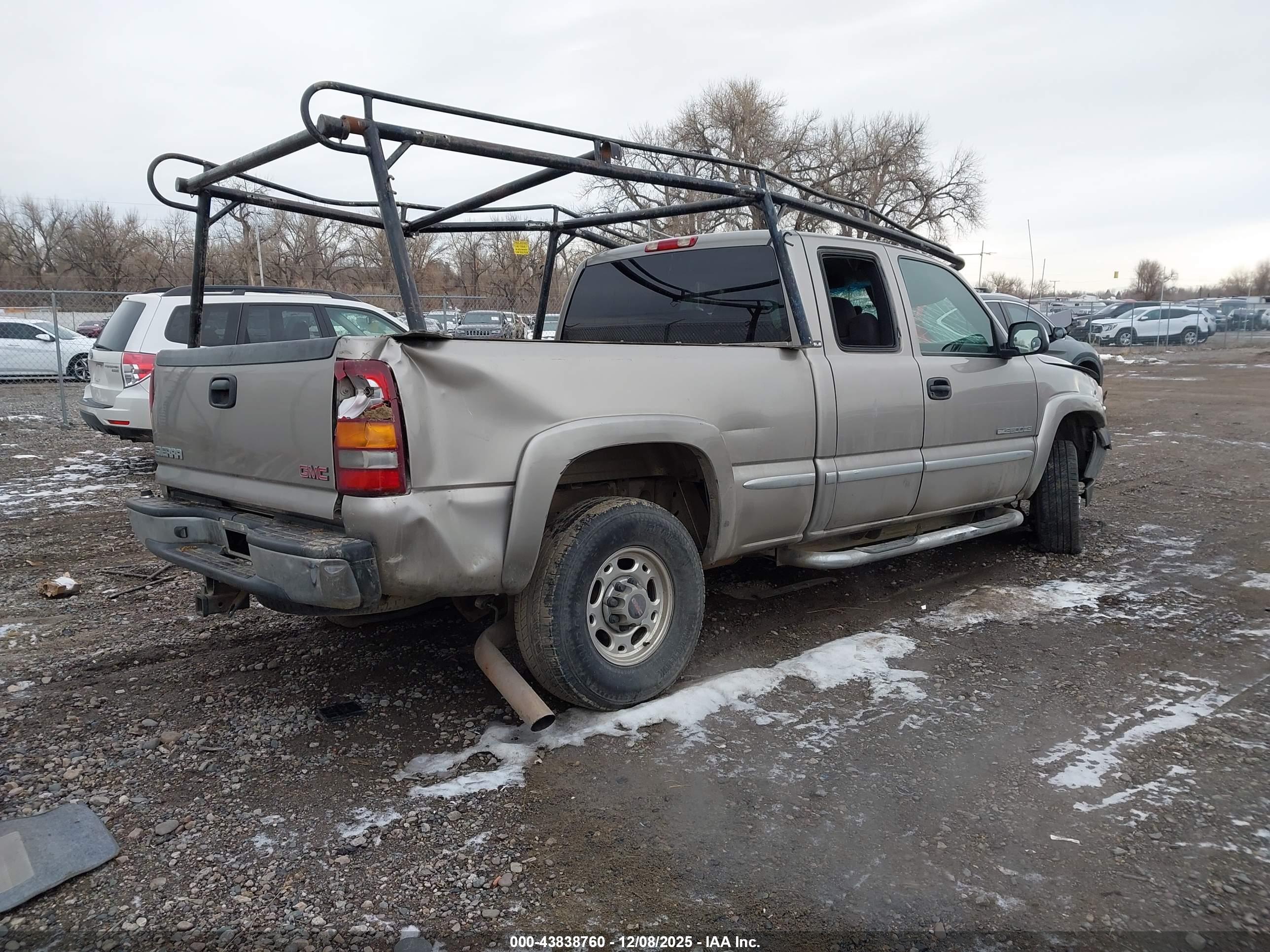 GMC SIERRA image 4
