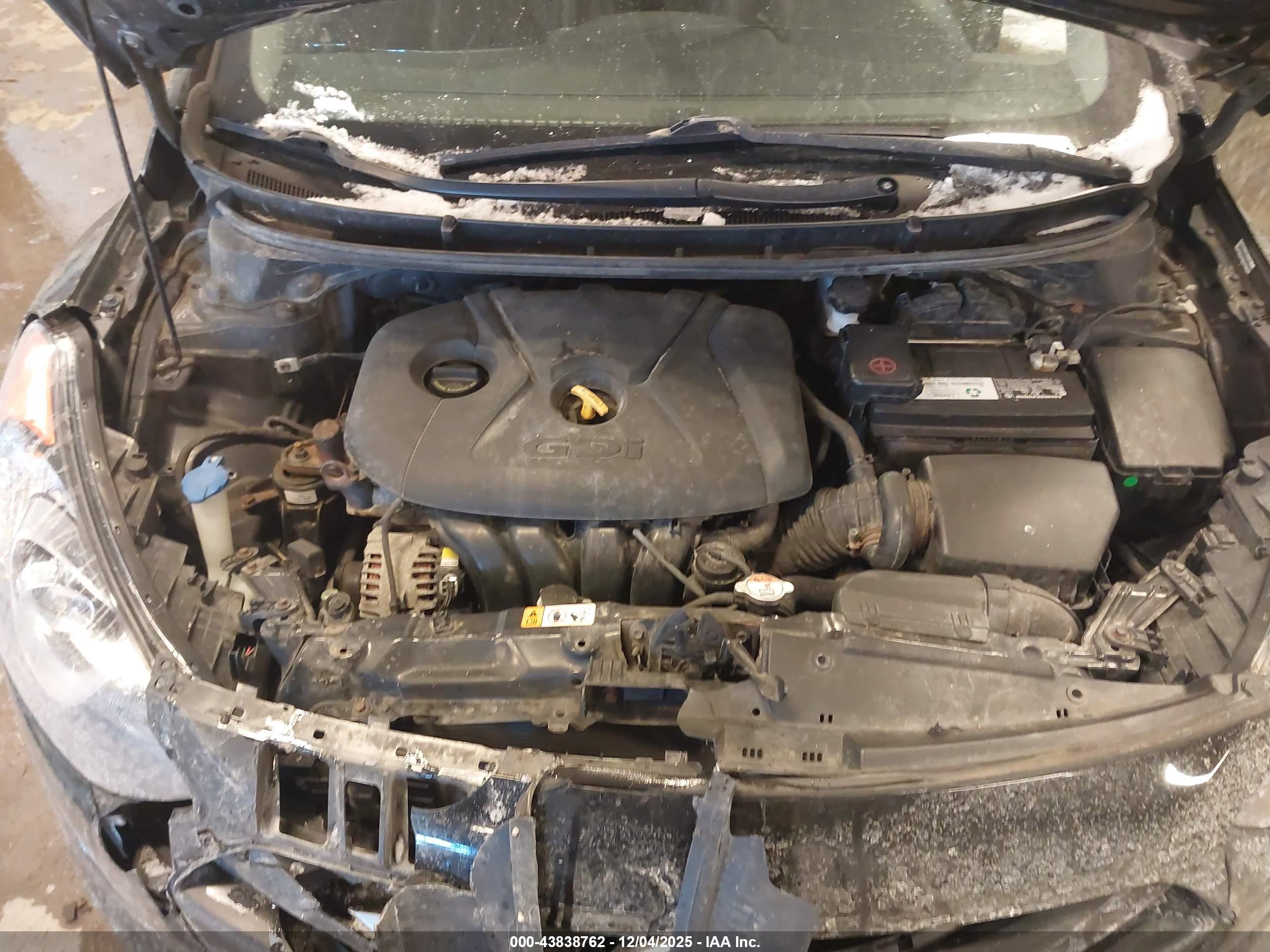 HYUNDAI ELANTRA image 10