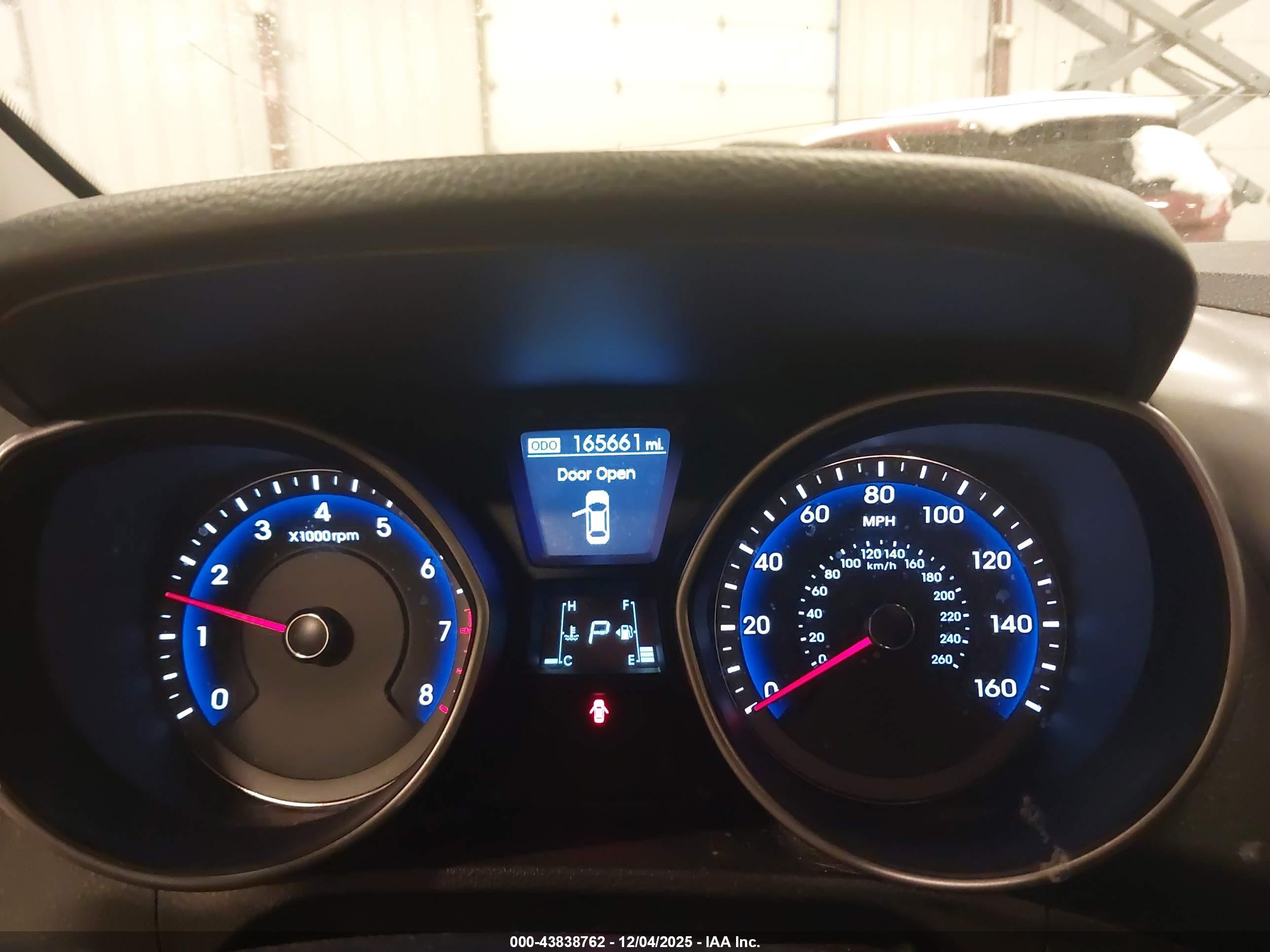 HYUNDAI ELANTRA image 7