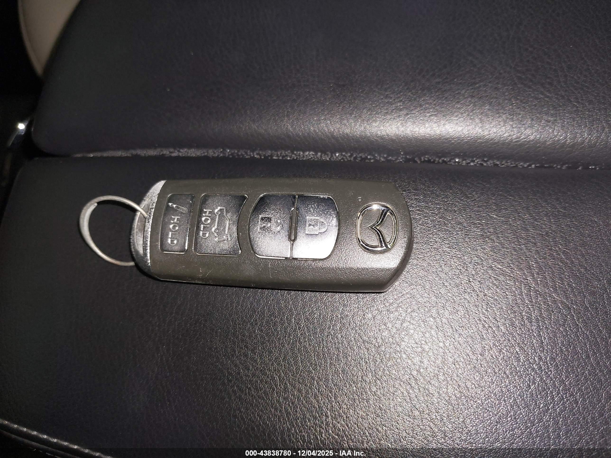 MAZDA CX-9 image 11
